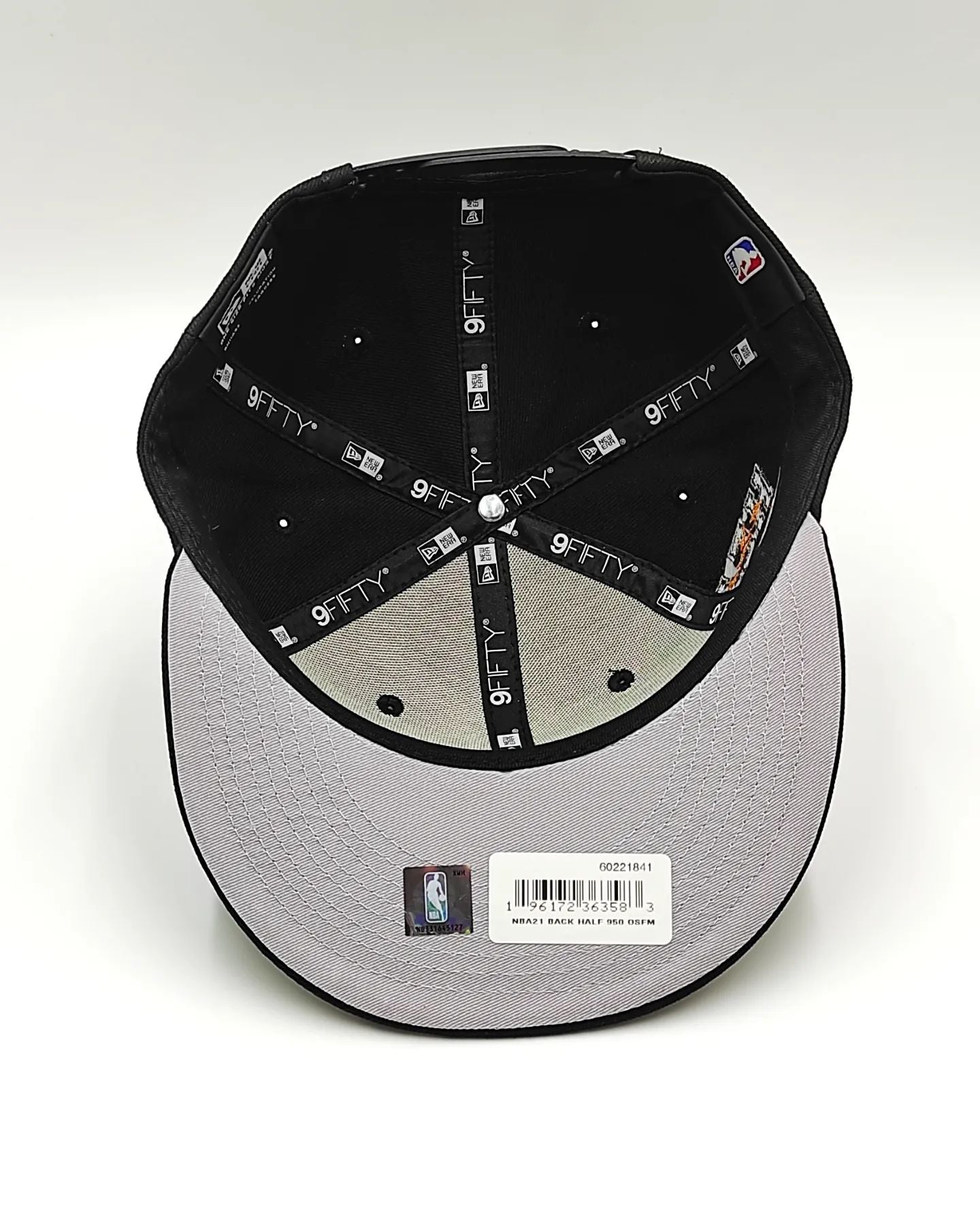 New Era Miami Heat colección Half off 950 gorra ajustable negra