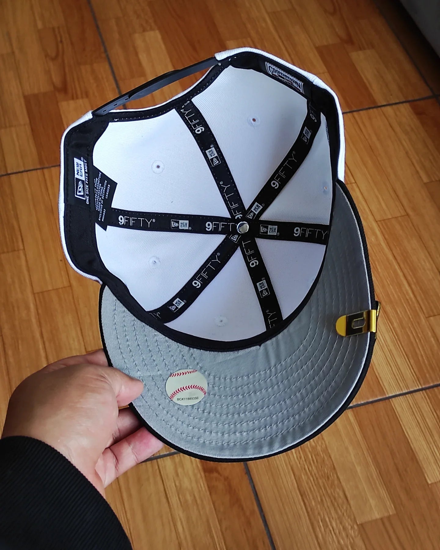 Gorra New Era New York Yankees vs Mets Subway Series negra y blanca 9FIFTY con cierre ajustable
