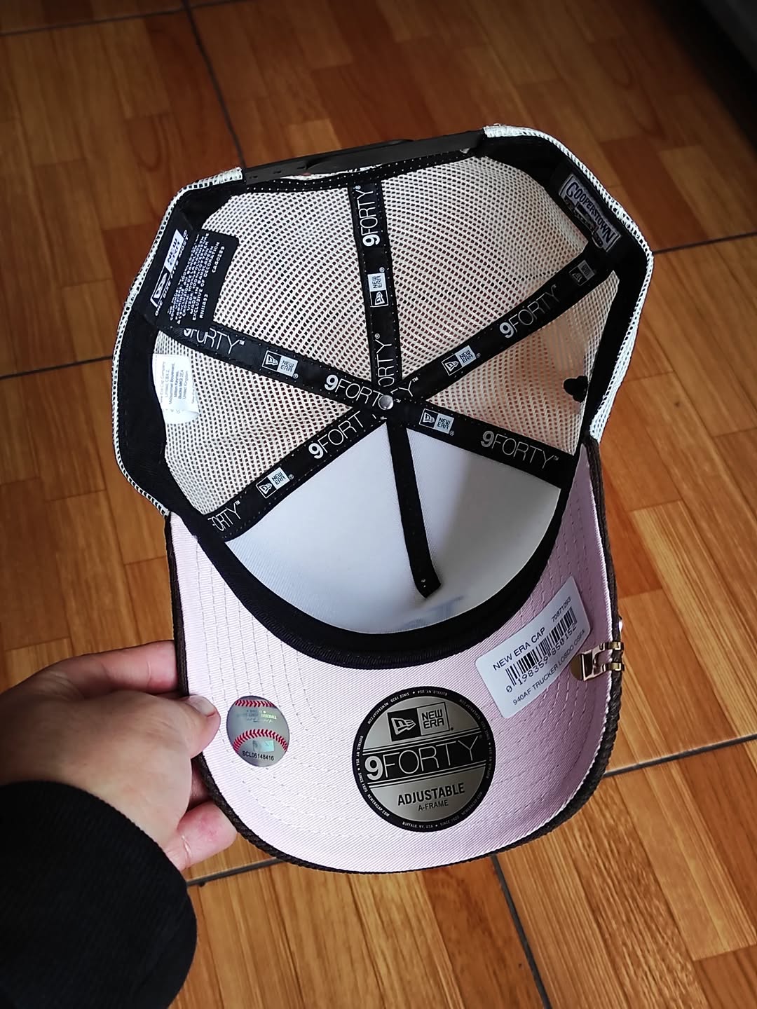 NEW ERA 9FORTY A-FRAME MLB LOS ANGELES DODGERS 60TH 2TONE / PINK UV TRUCKER