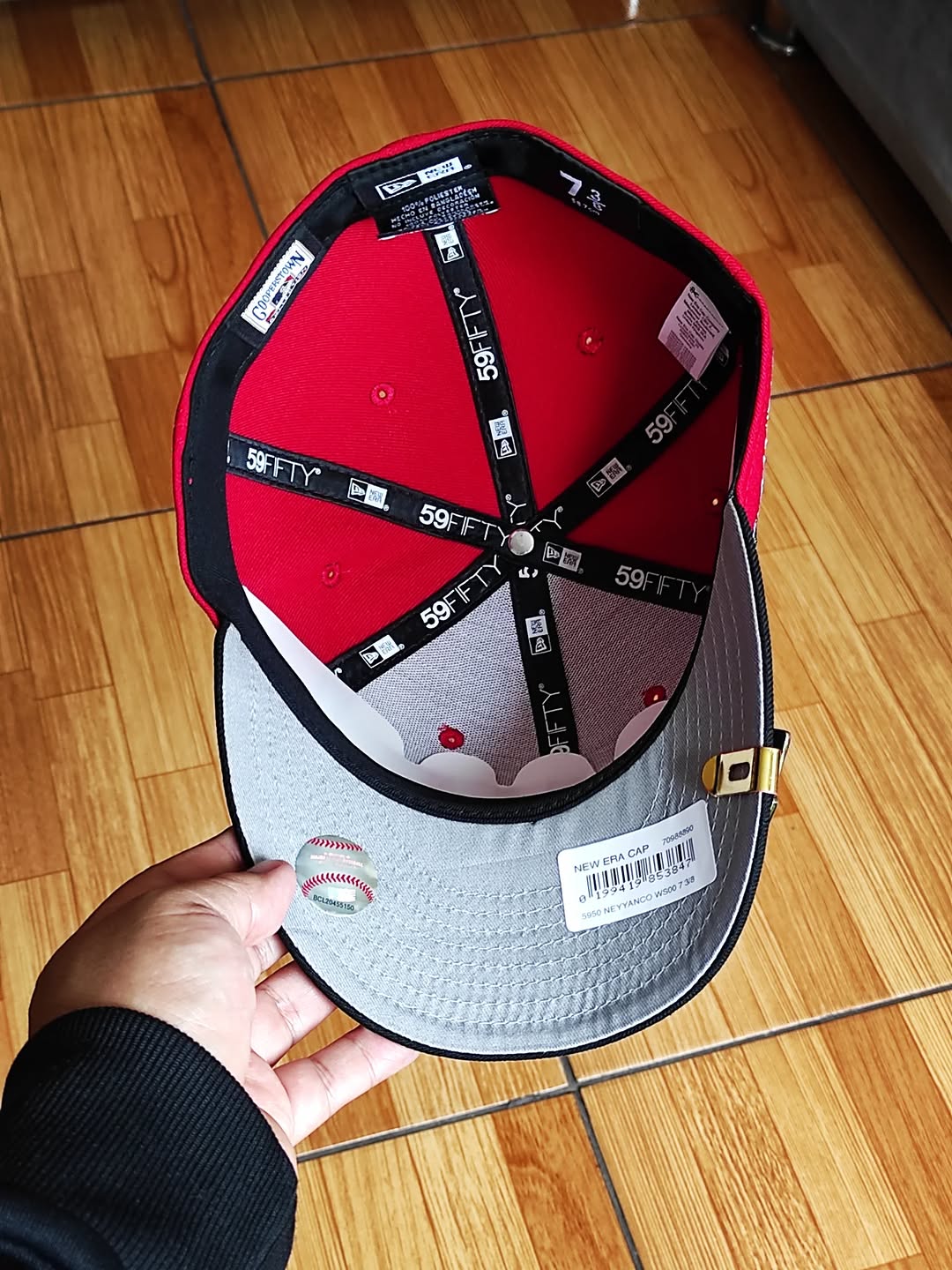 Gorra ajustada 59FIFTY de los New York Yankees Champions 2000 New Era roja y negra