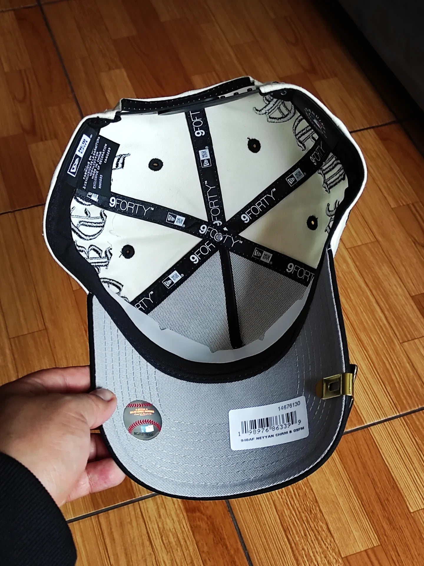 Gorra New Era New York Yankees gótica Chrome negra bicolor 9FORTY A-FRAME