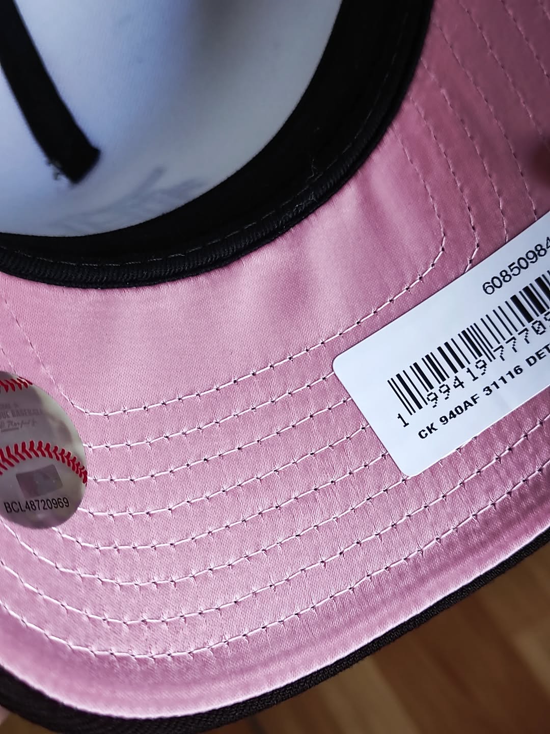 Gorra Snapback A-Frame 9FORTY 'Pink Satin Hearts Walnut' de los Detroit Tigers