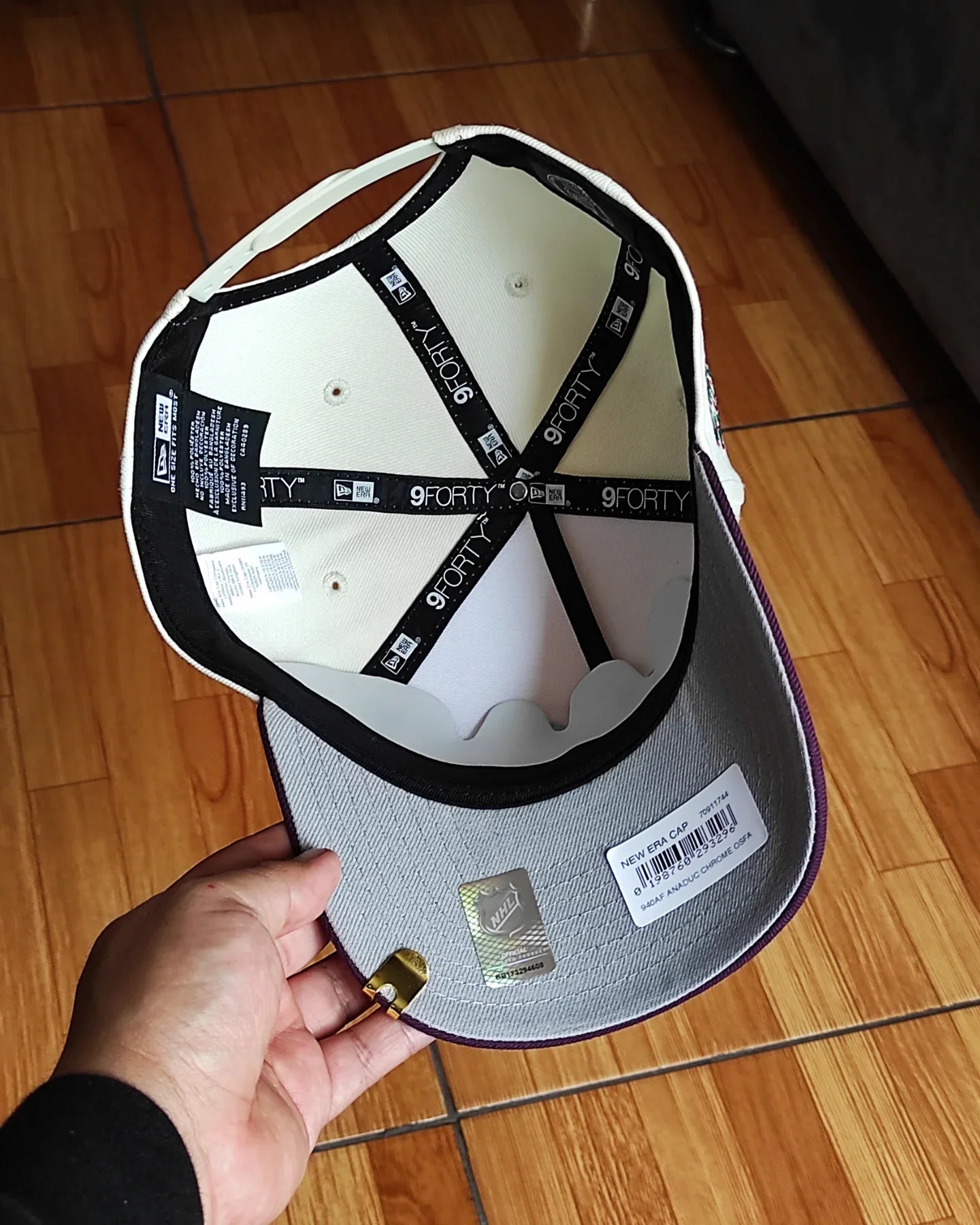 Gorra snapback New Era Anaheim Ducks Chrome Plum Two Tone Edition 9Forty A Frame