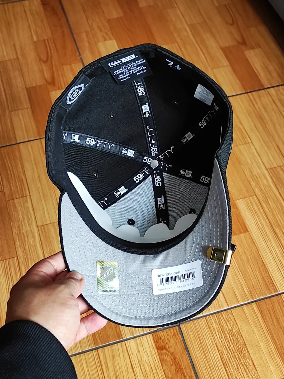 Gorra ajustada New Era Anaheim Ducks Blackout Glow Wool Edition 59Fifty