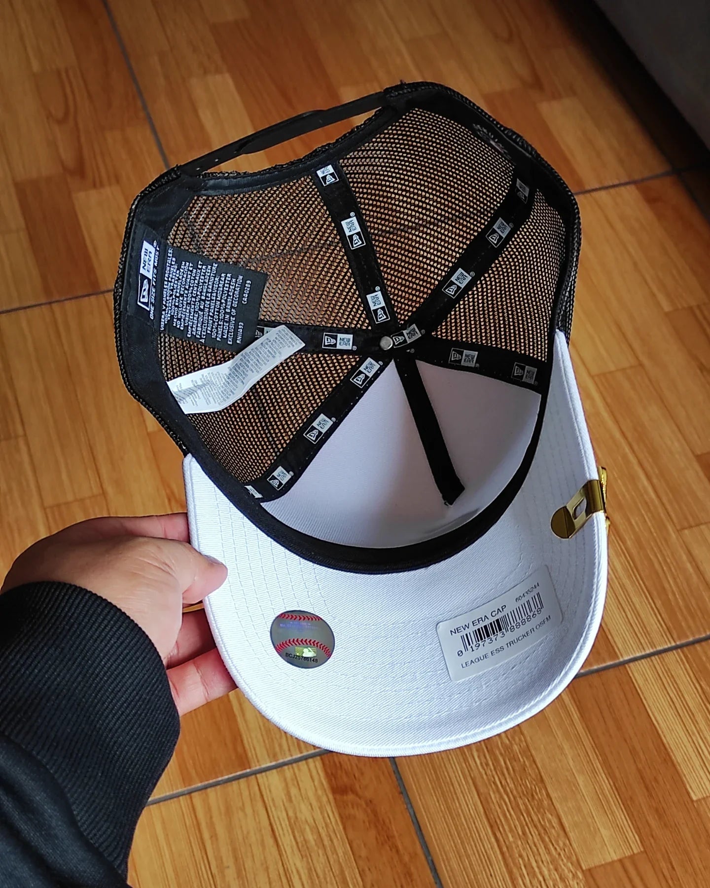 Gorra trucker a-frame blanca/negra New Era Chicago White Sox