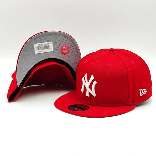 GORRA NEW ERA NEW YORK YANKEES 9FIFTY SANPBACK ROJA