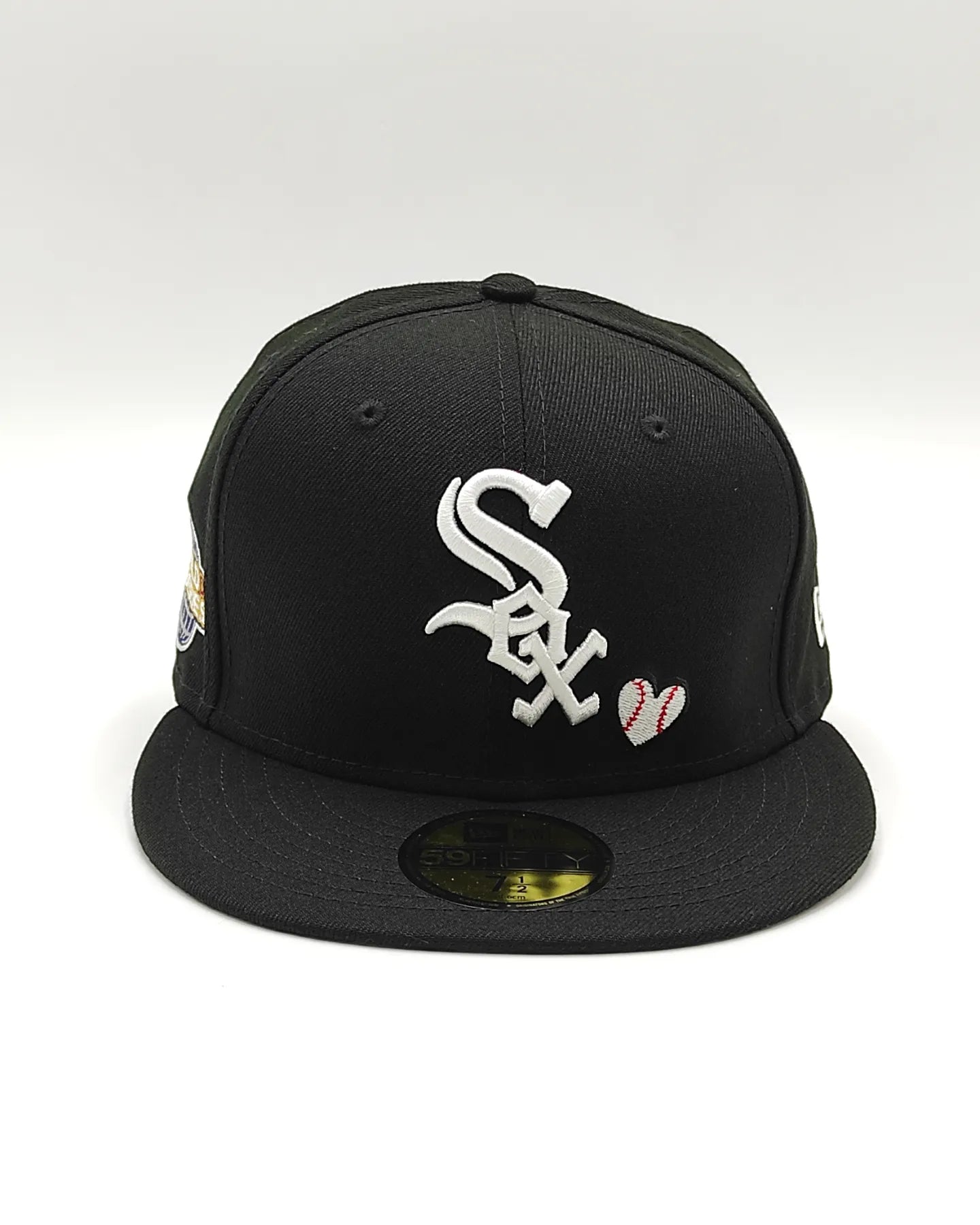 Gorra ajustada 59Fifty New Era Team Heart de los Chicago White Sox - Negra, blanca, roja