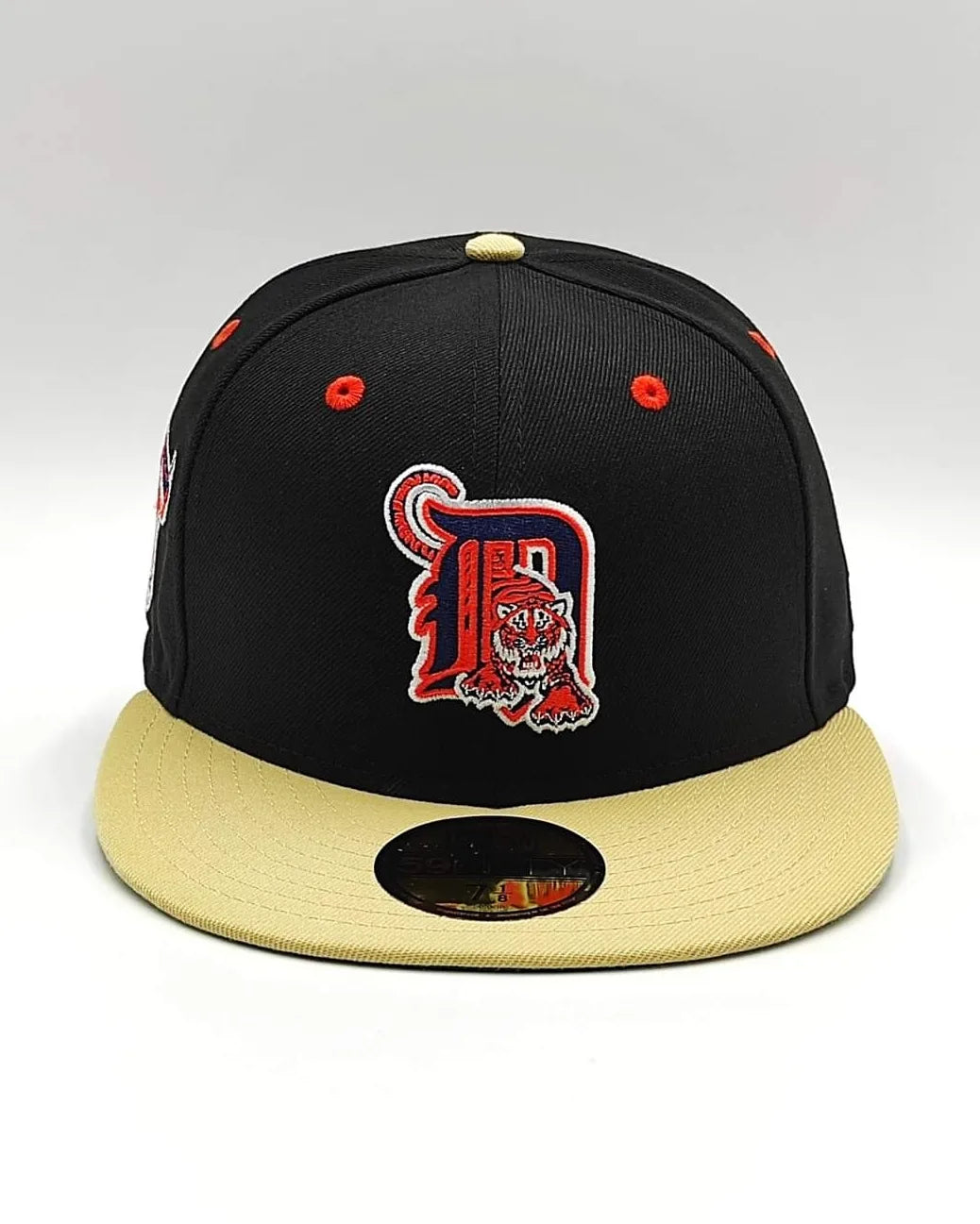 Gorra New Era 59fifty "Big Easy" Detroit Tigers con parche de aniversario - negra, tostada