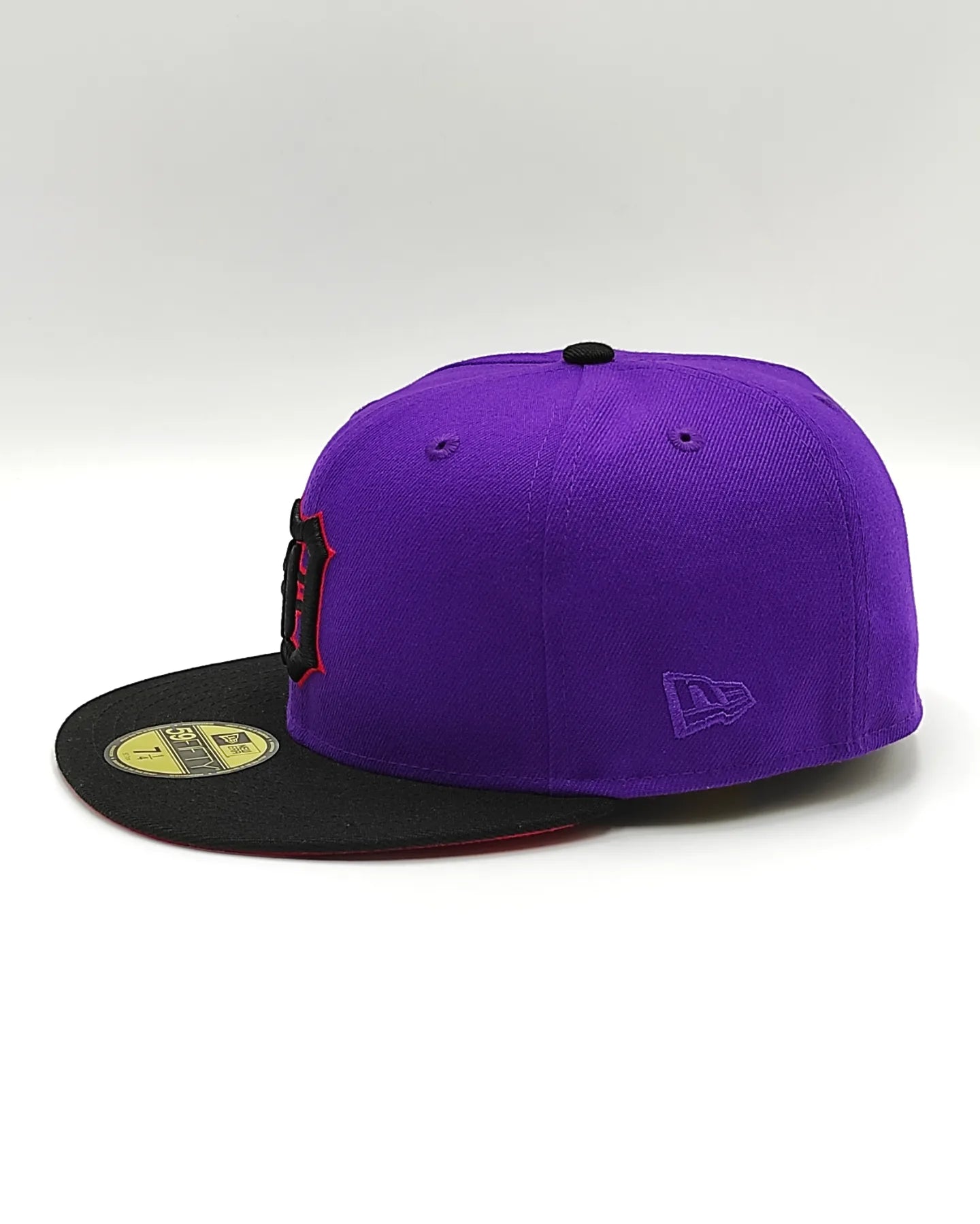 Gorra New Era 59fifty t-dot Detroit Tigers con parche de estadio - morado, negro, rojo