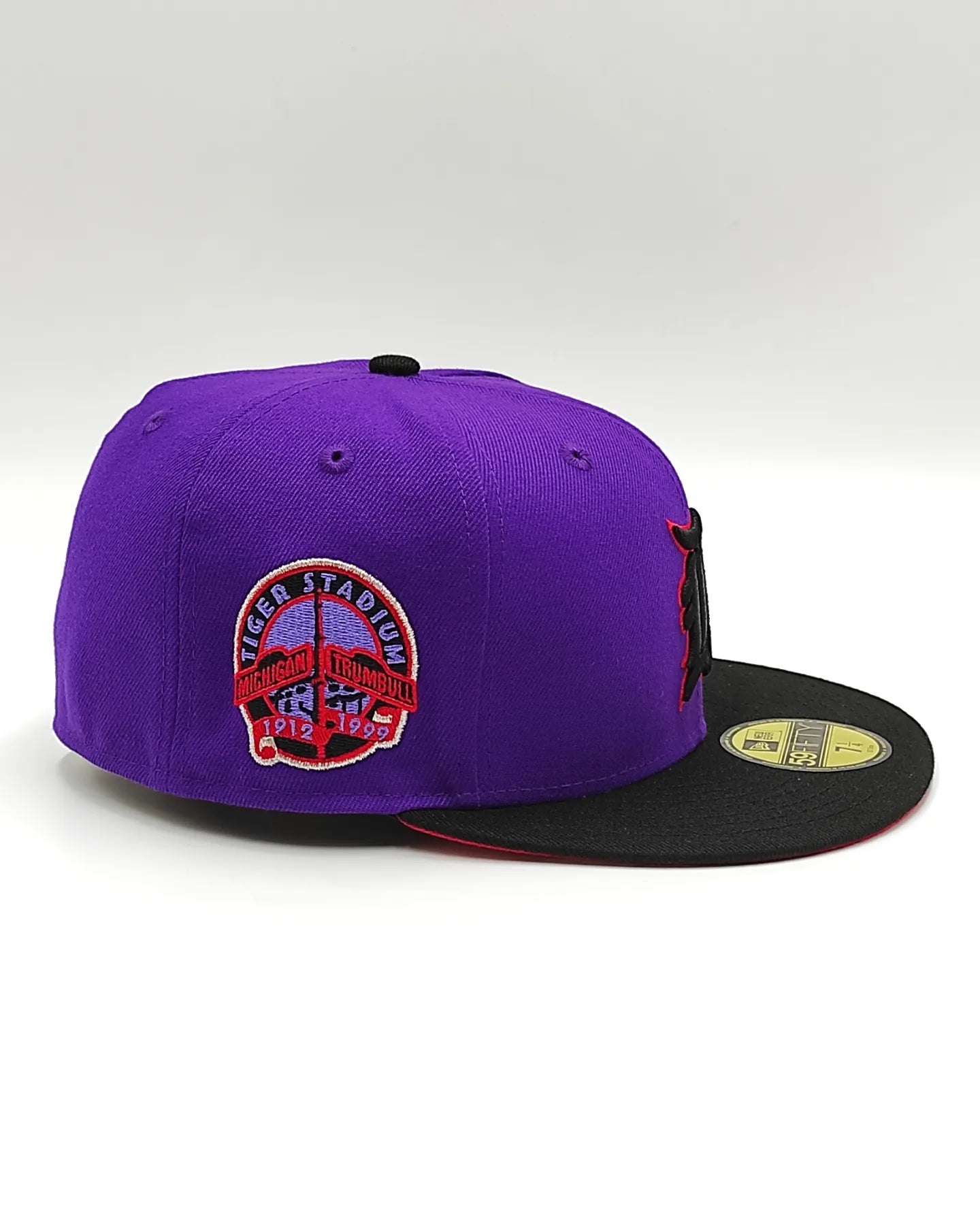 Gorra New Era 59fifty t-dot Detroit Tigers con parche de estadio - morado, negro, rojo