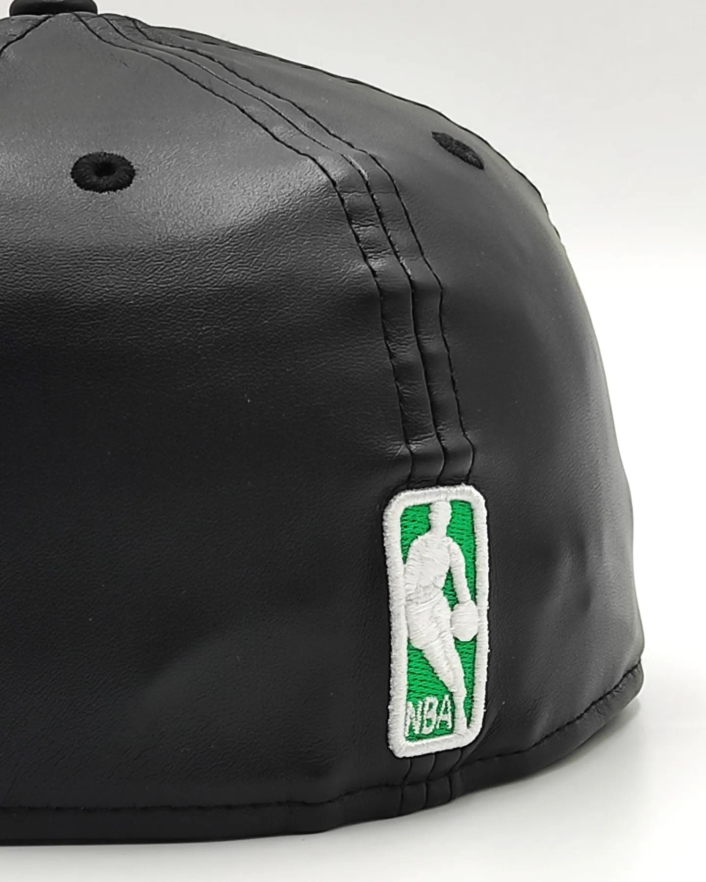 GORRA NEW ERA BOSTON CELTICS 59FIFTY VERDE, CUERO
