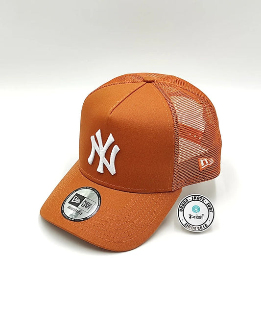 GORRA NEW ERA YANKEES TRUCKER DE MALLA TONAL