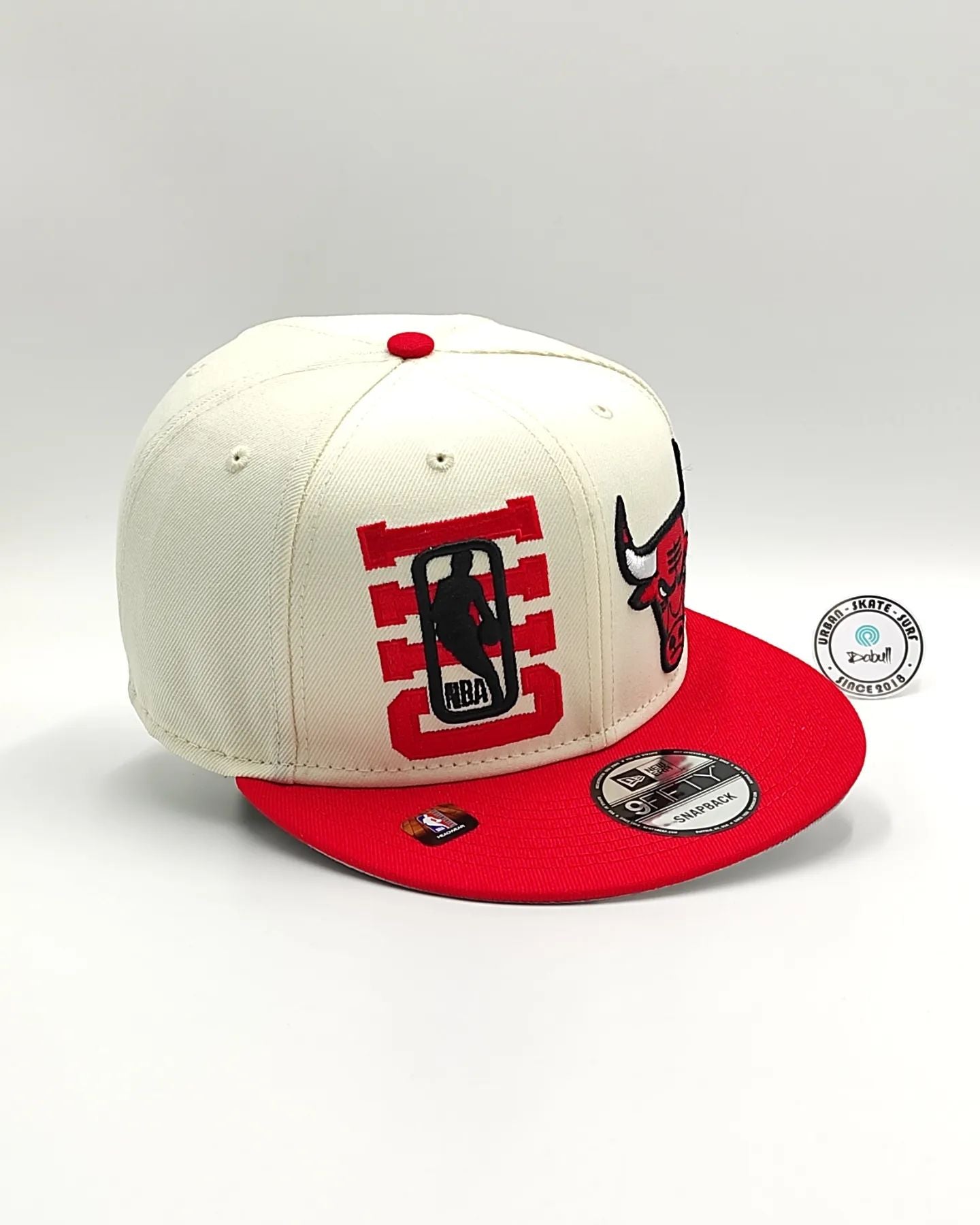 Chicago Bulls New Era 2022 NBA Draft 9FIFTY Adjustable Snapback Hat – Cream/Red