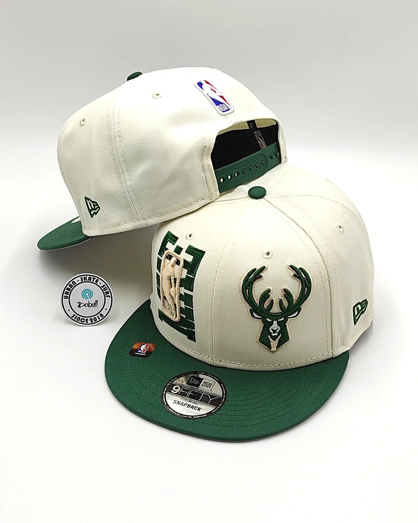 Milwaukee Bucks New Era 2022 NBA Draft 9FIFTY Adjustable Snapback Hat – Cream/Green