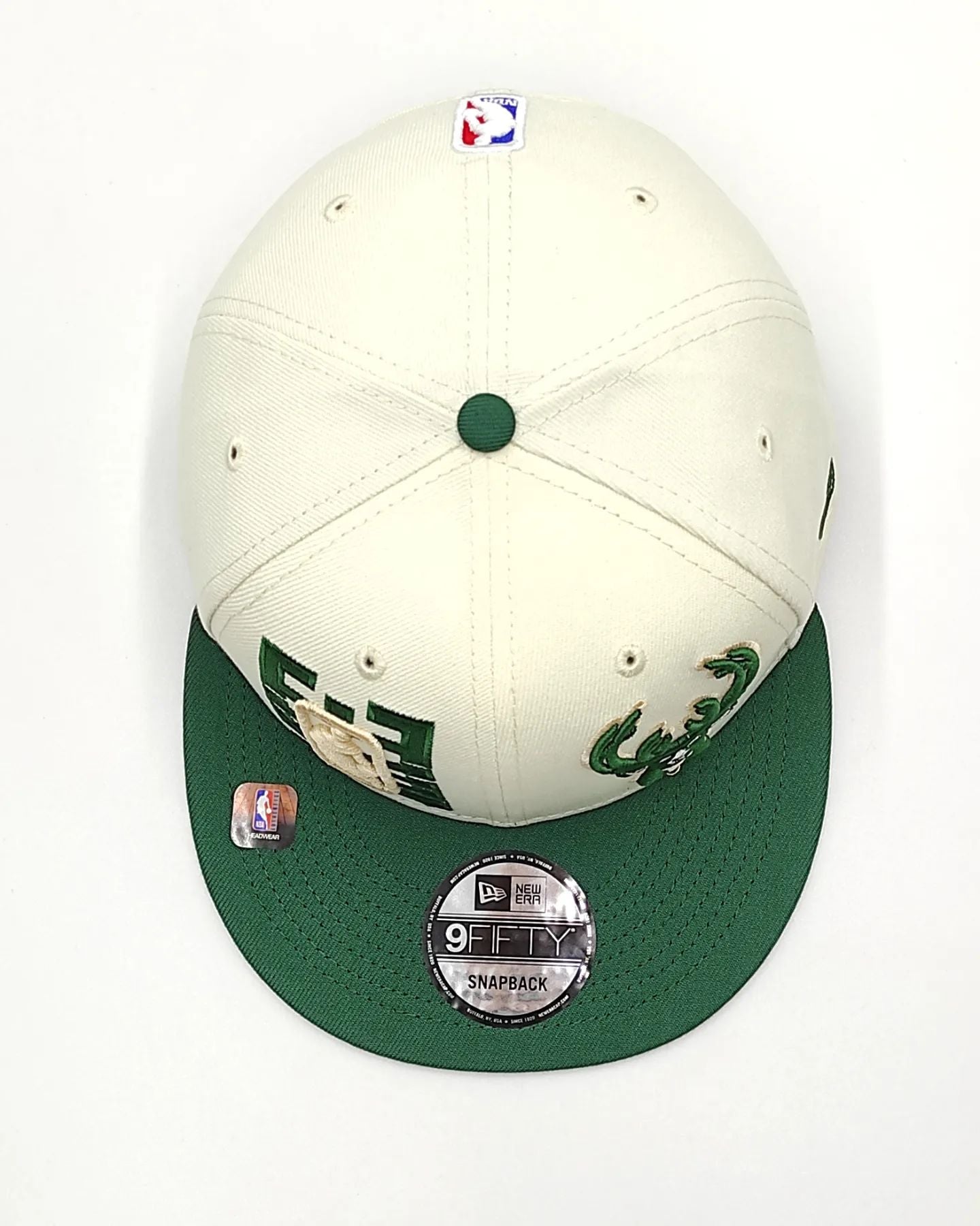 Milwaukee Bucks New Era 2022 NBA Draft 9FIFTY Adjustable Snapback Hat – Cream/Green