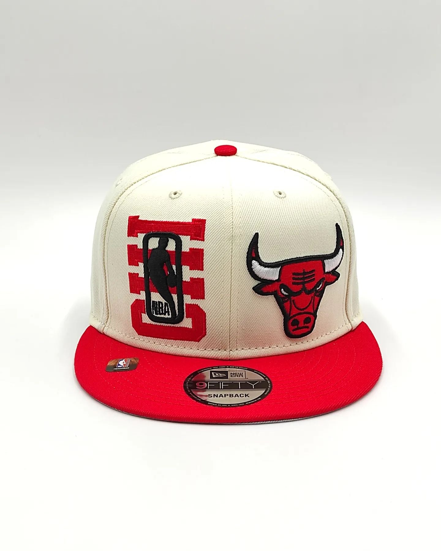 Chicago Bulls New Era 2022 NBA Draft 9FIFTY Adjustable Snapback Hat – Cream/Red