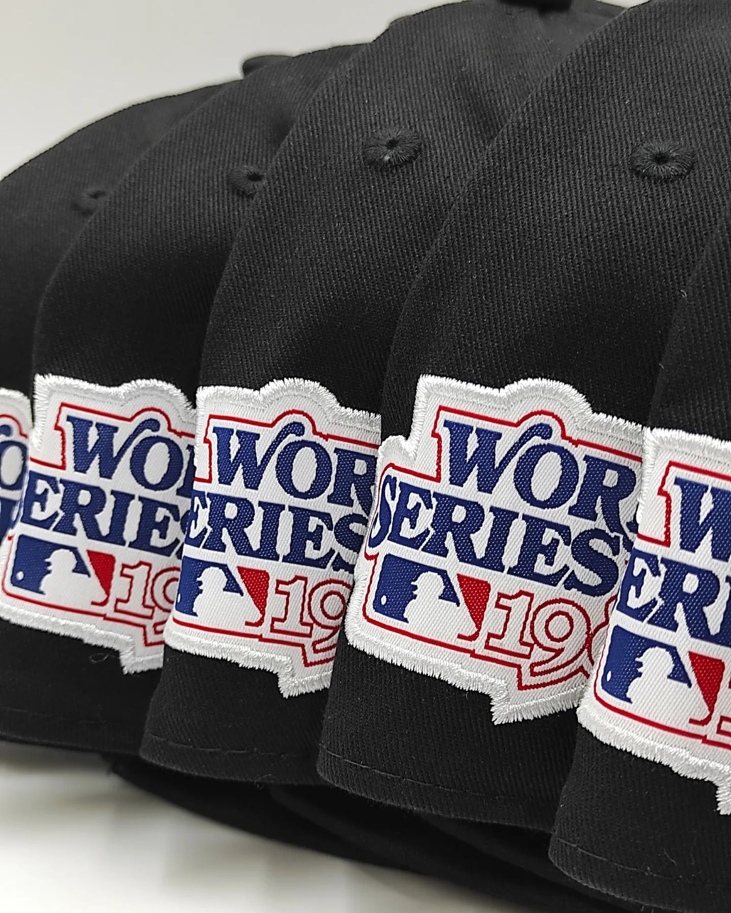 Gorra New Era 59Fifty Los Angeles Dodgers con parche lateral World Series