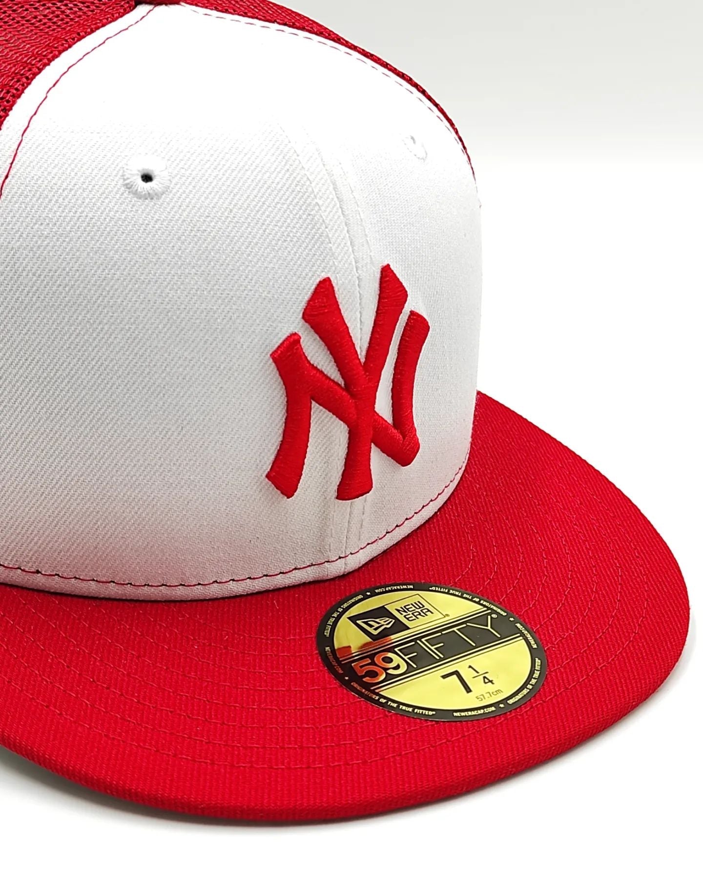 New Era 59Fifty Gorra camionera con parche de la Serie Mundial de 1996 de los New York Yankees - Blanco, Rojo