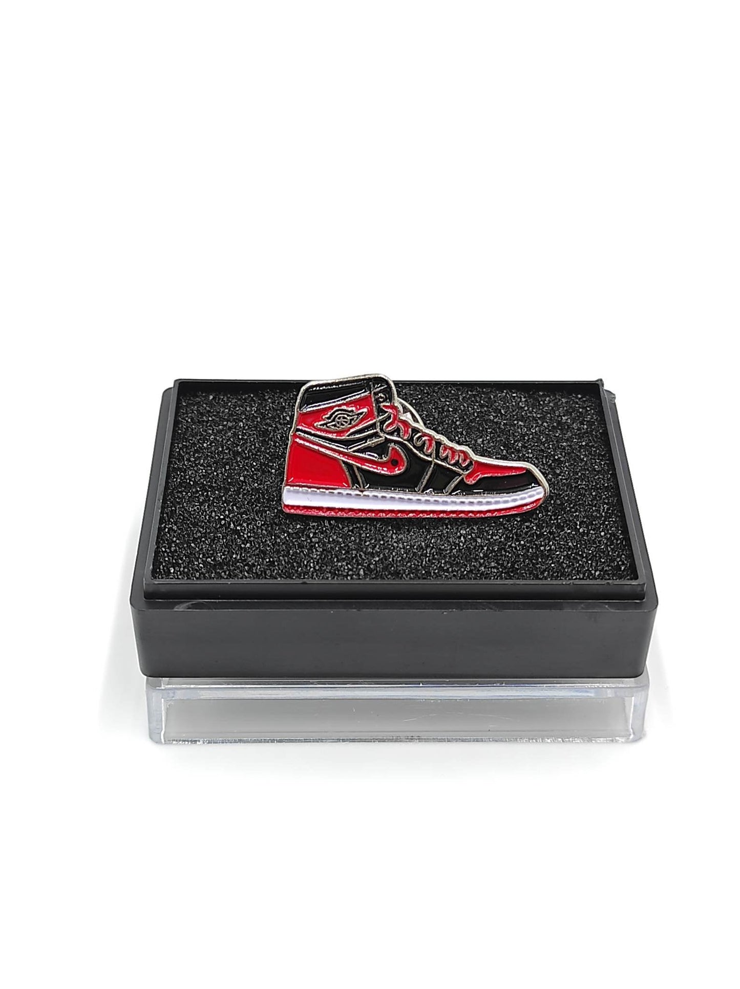 Pin metálico nike
