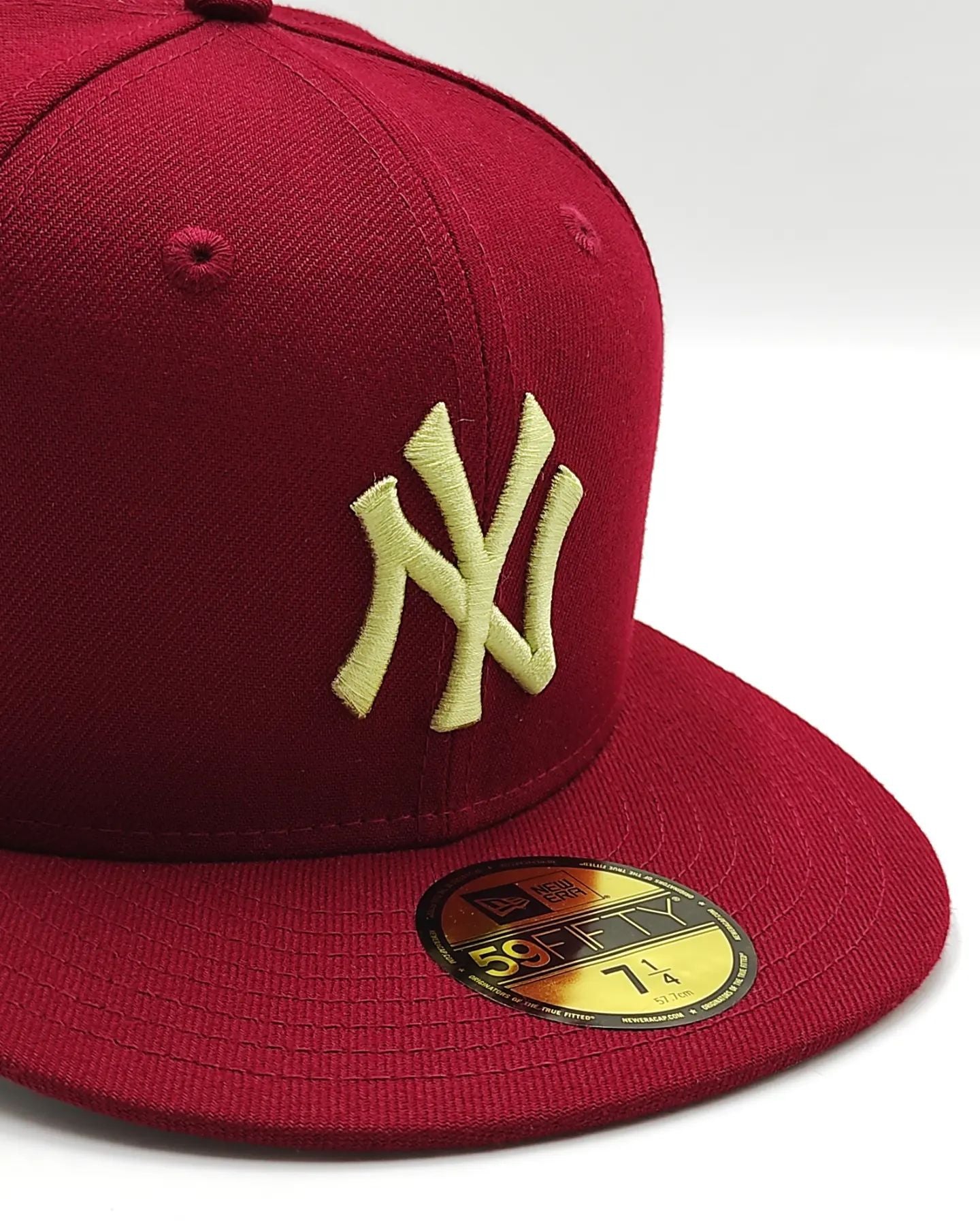 Exclusiva New Era 59fifty Beanpack New York Yankees parche Serie Mundial 2000 / rojo cardenal camel
