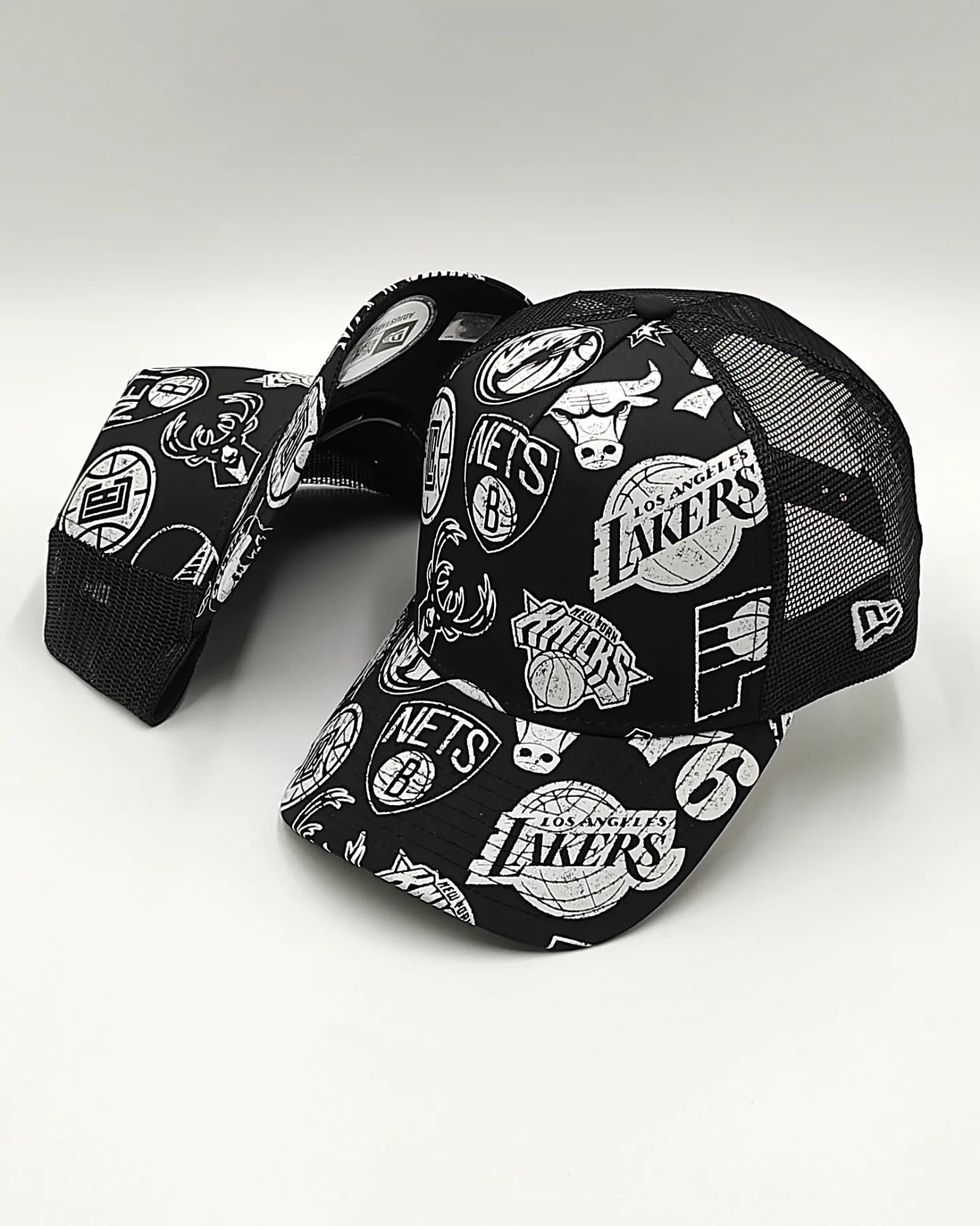 Gorra New Era NBA Trucker Negra edición ALL-OVER