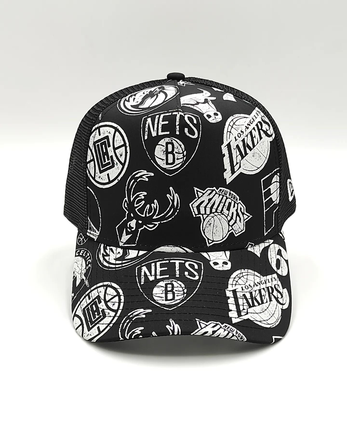 Gorra New Era NBA Trucker Negra edición ALL-OVER
