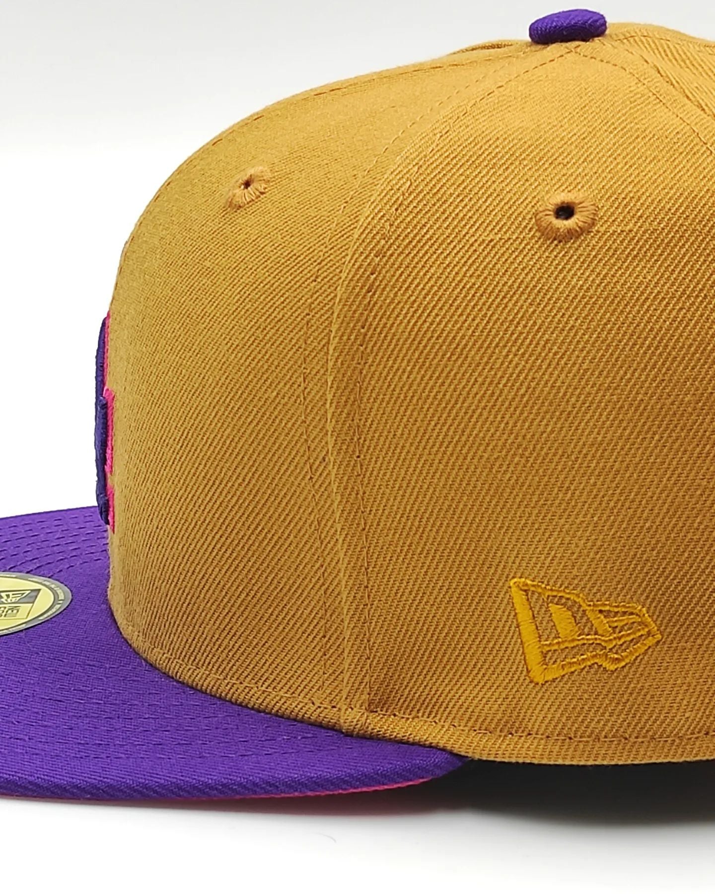 Gorra New Era exclusiva 59FIFTY parques Hot Valley Los Angeles Dodgers 40 Aniversario parche de estadio - Bronceado, Púrpura