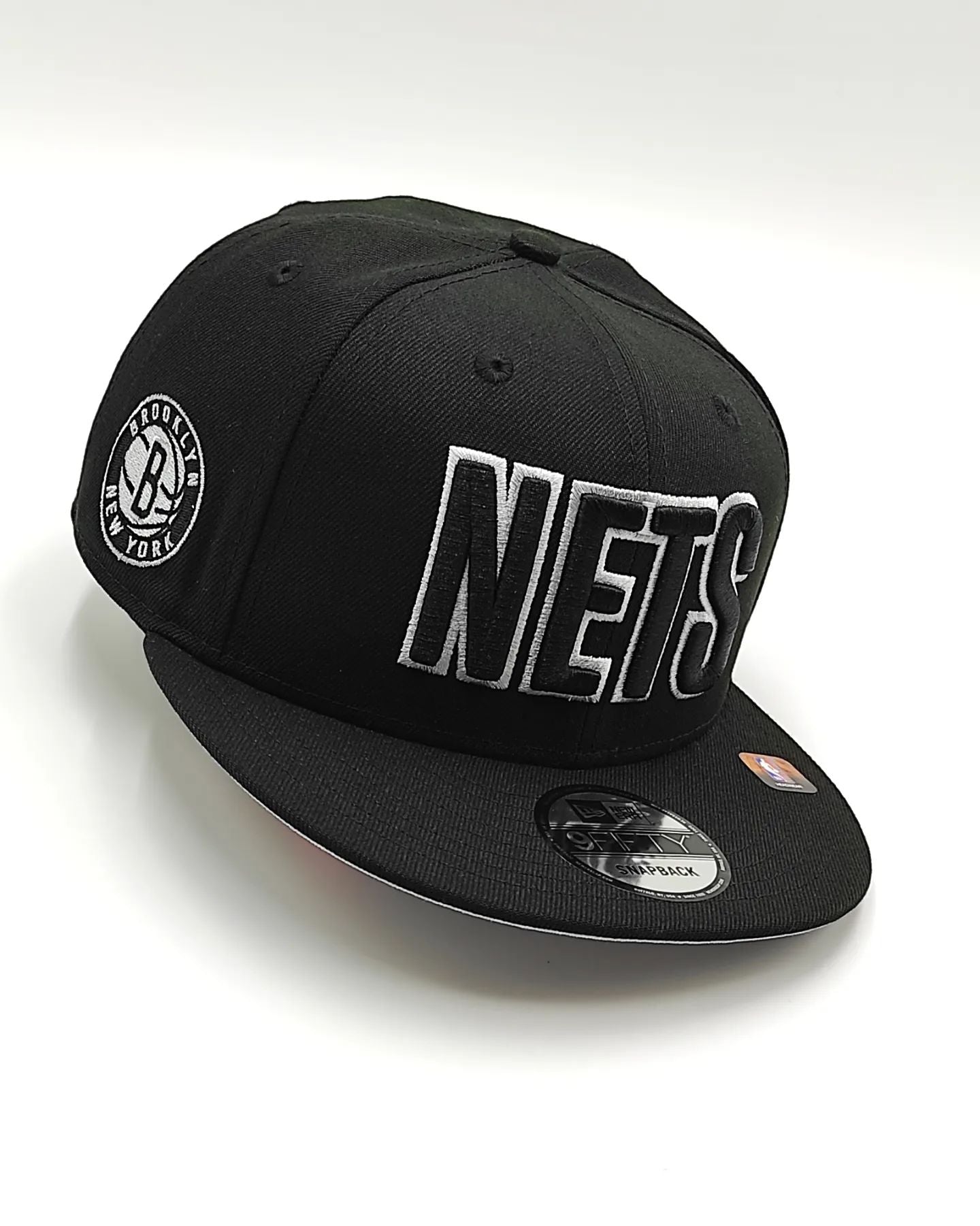 Gorra snapback 9Fifty New Era San Brooklyn Nets, colección jersey