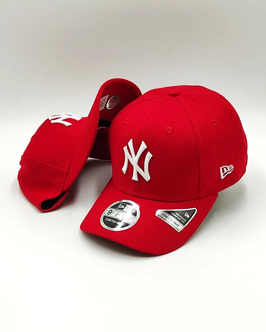 Gorra New Era 9FIFTY elástica y ajustable de los New York Yankees Roja