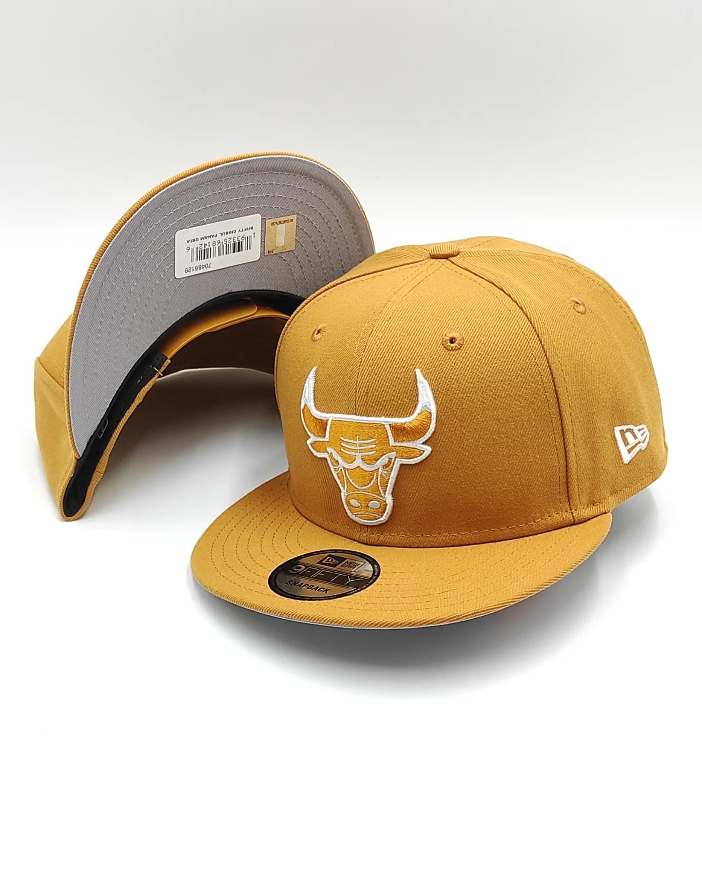 Gorra New Era Chicago Bulls 950 NBA panamá color tostado