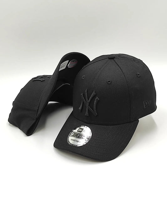 Gorra New Era 9Forty negra de los New York Yankees