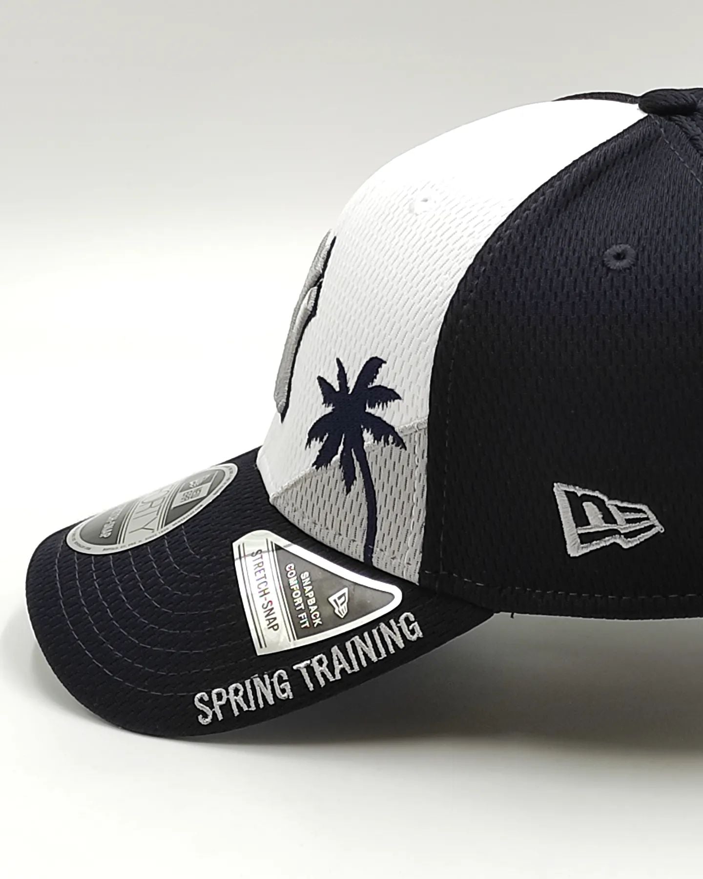 Gorra ajustable New Era 9Forty elástica New York Yankees para entrenamiento de primavera