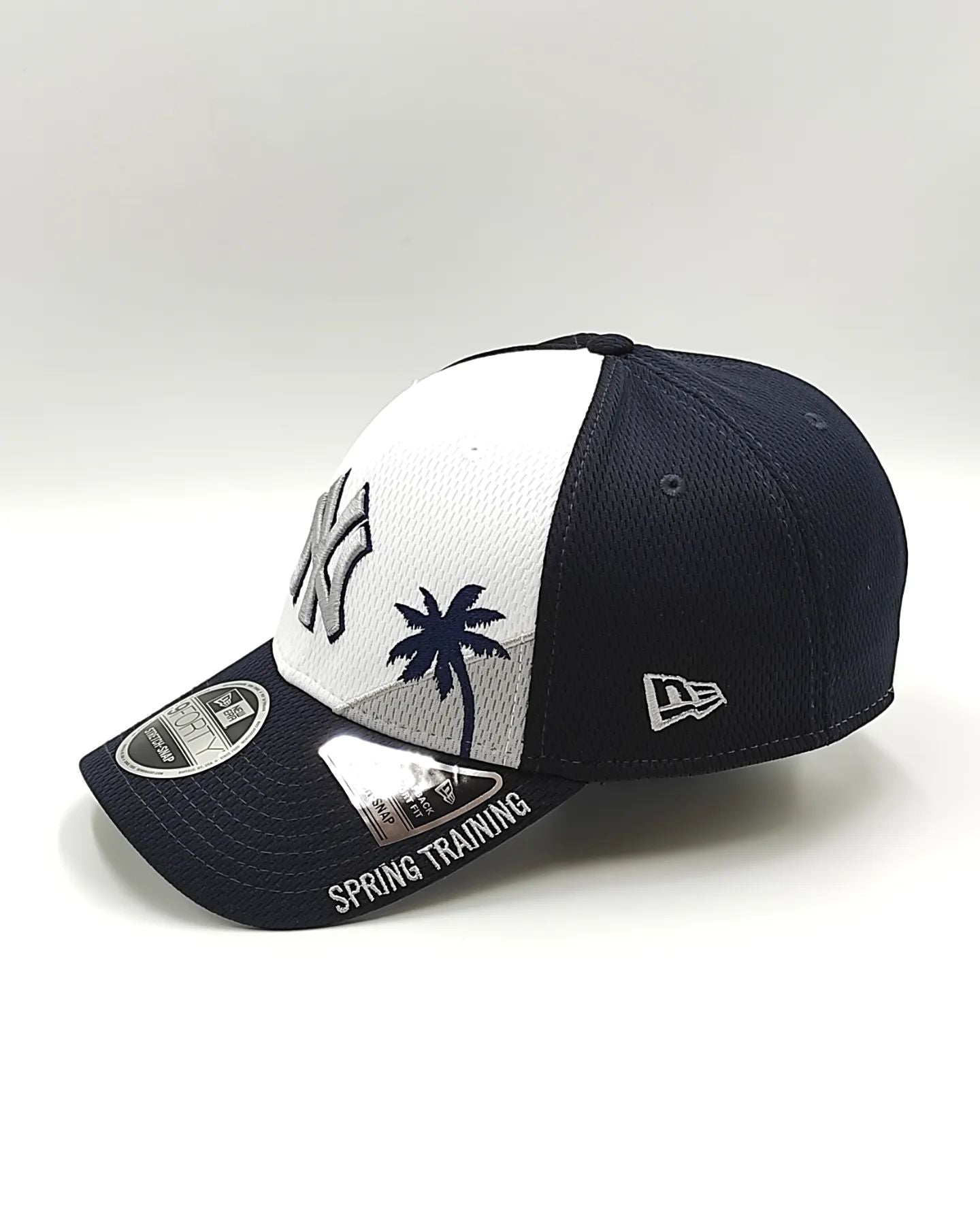 Gorra ajustable New Era 9Forty elástica New York Yankees para entrenamiento de primavera
