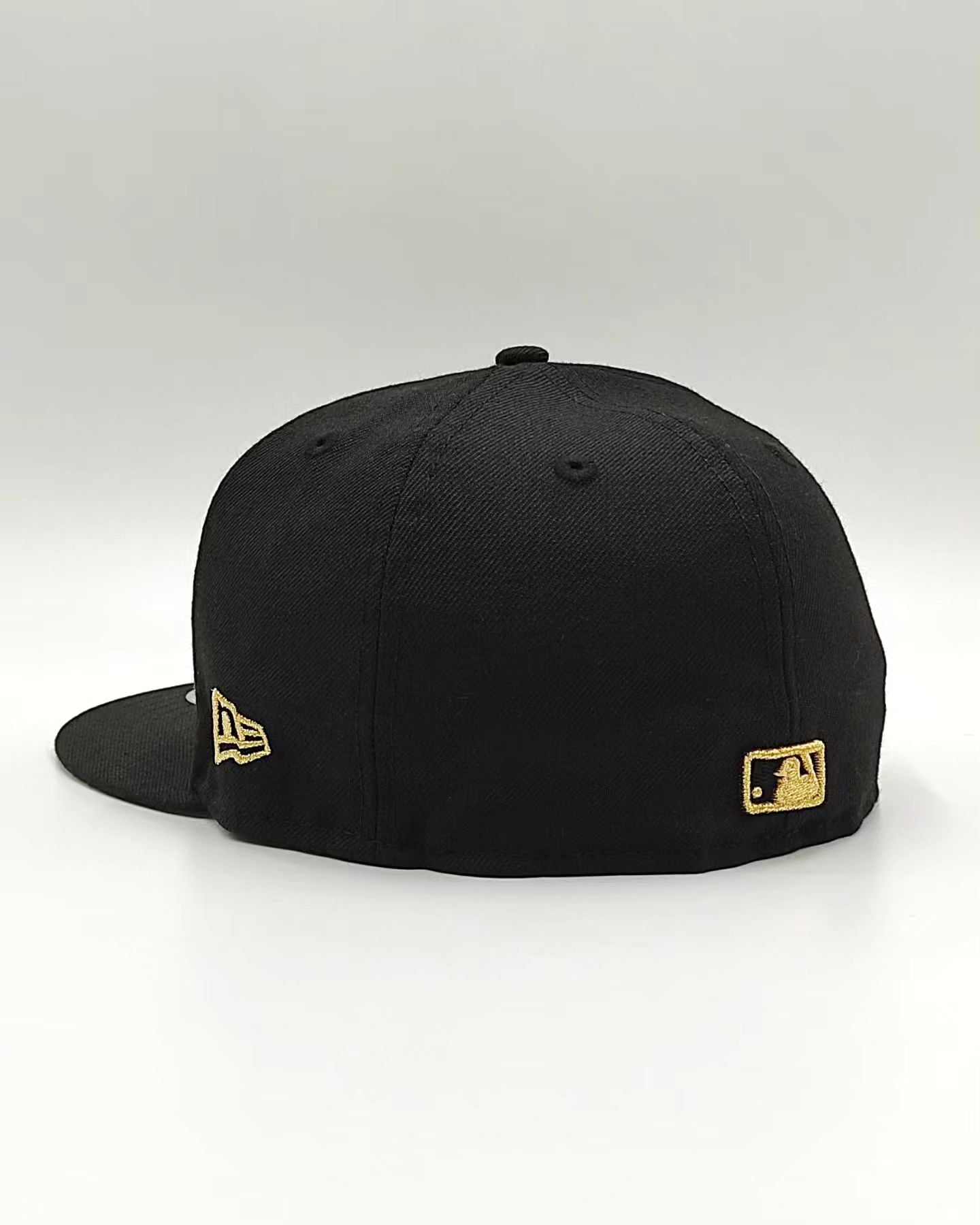 Gorra New Era 59Fifty de los New York Yankees con acentos metálicos