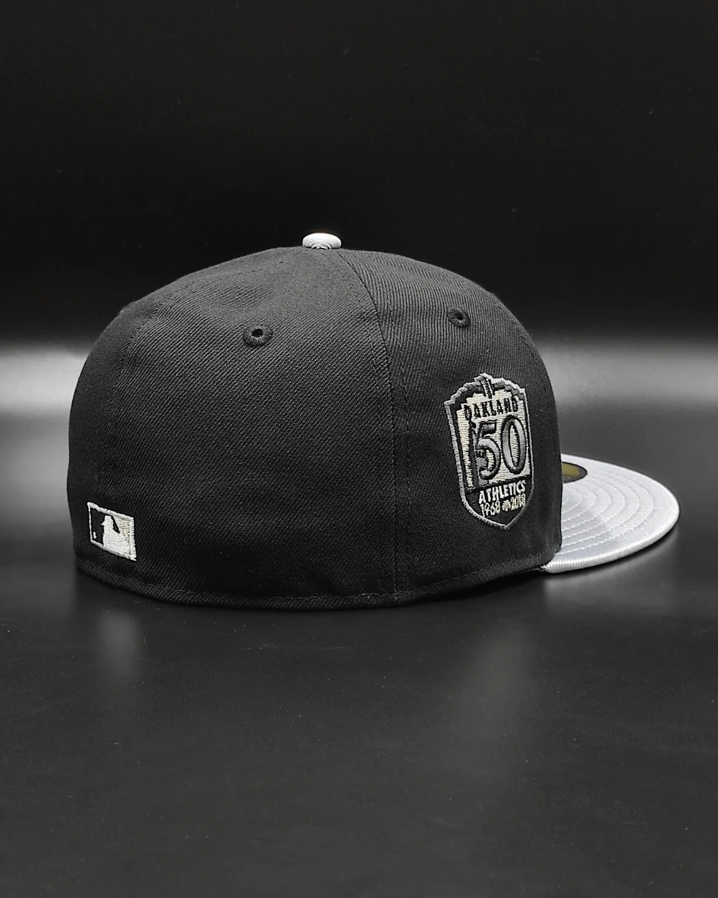 Gorra New Era 59Fifty Oakland Athletics Parche 50 Aniversario Alterna - Negro, Plata Metalizado
