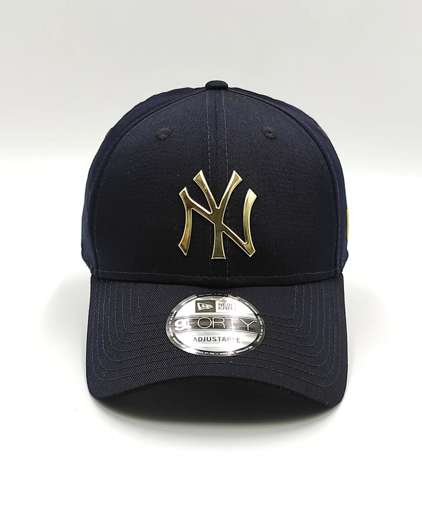 Gorra New Era New York Yankees 9forty con logo metalizado