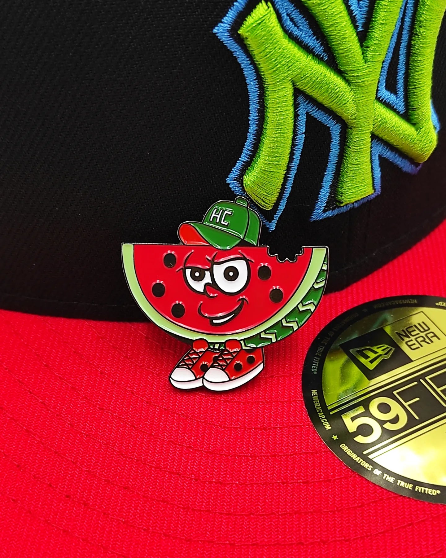 Pin metálico Sandía Hat club