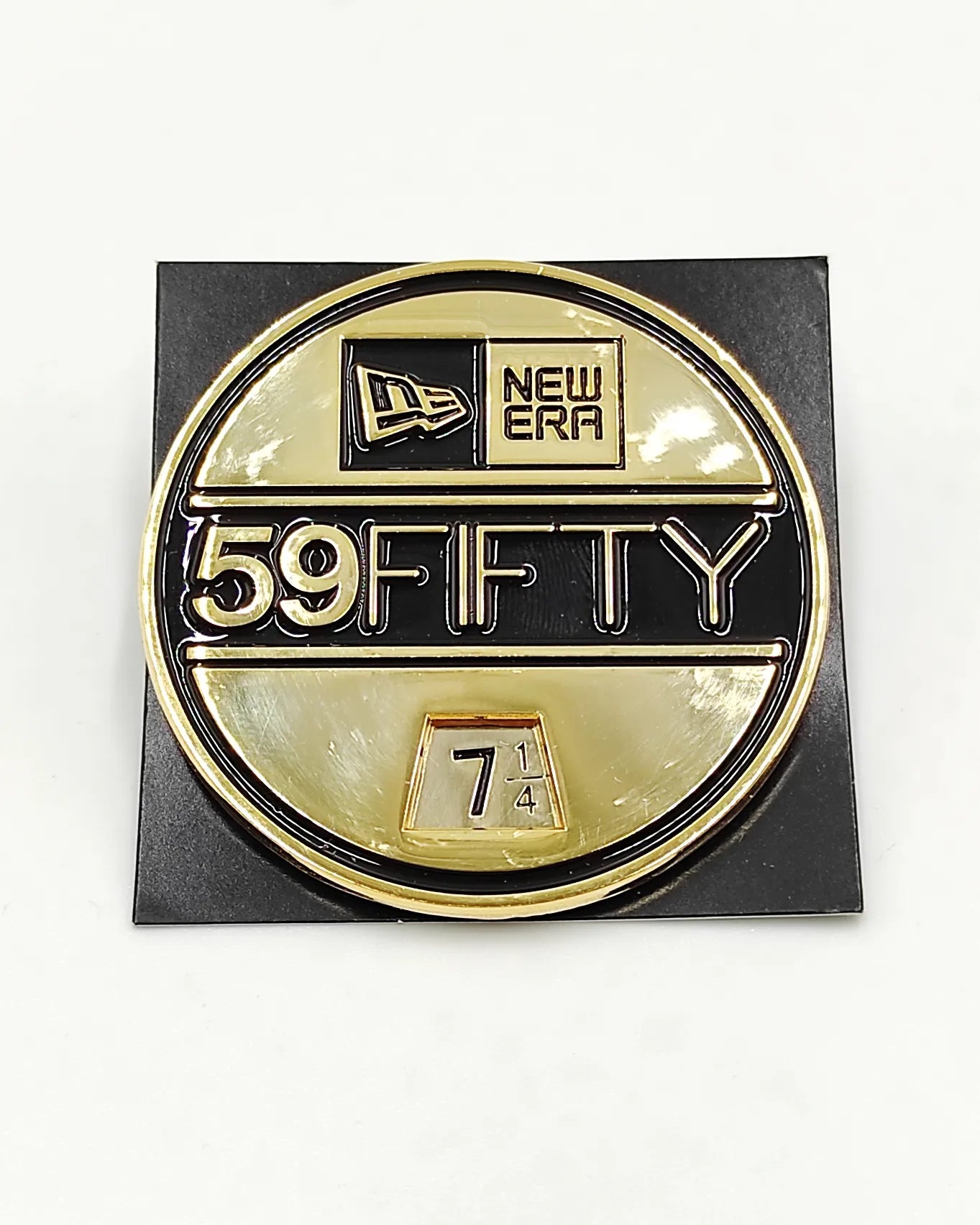 Pin oficial NewEra USA - Giratorio