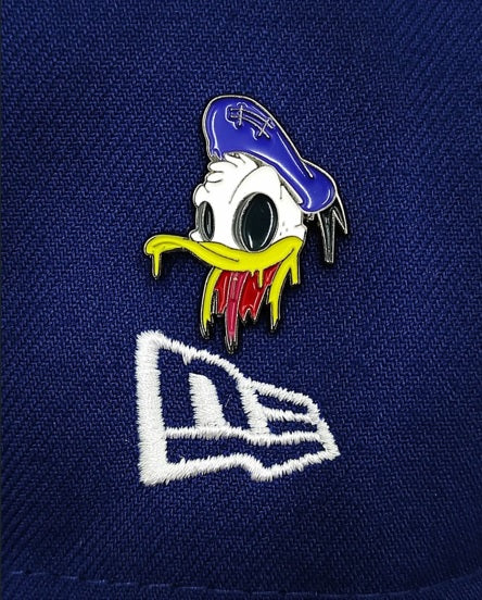 Pin metálico Donald muerte