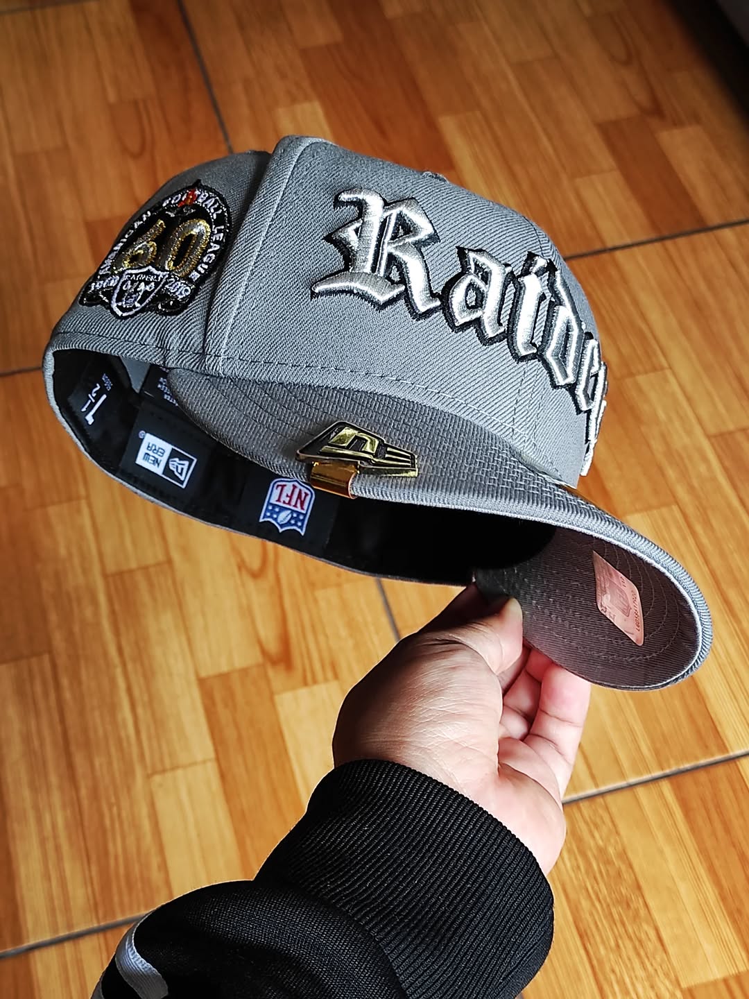 Gorra New Era Las Vegas Raiders 60 aniversario gris 59fifty