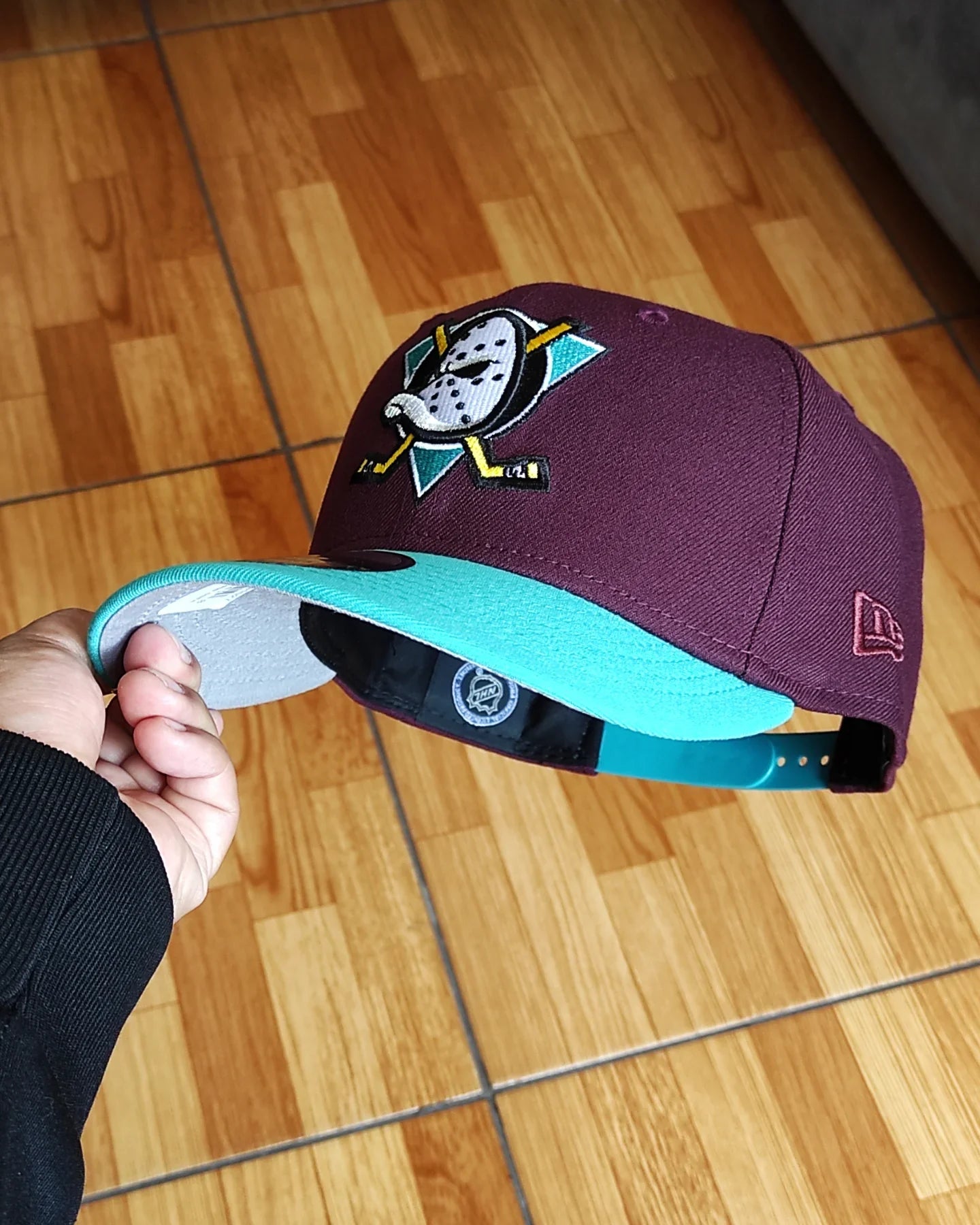Gorra snapback 9fifty 30 aniversario de los Anaheim Ducks de New Era