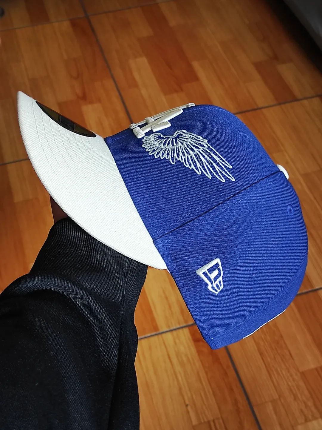 Gorra LA Dodgers MLB Team Wings 59FIFTY Ajustada Azul Marino