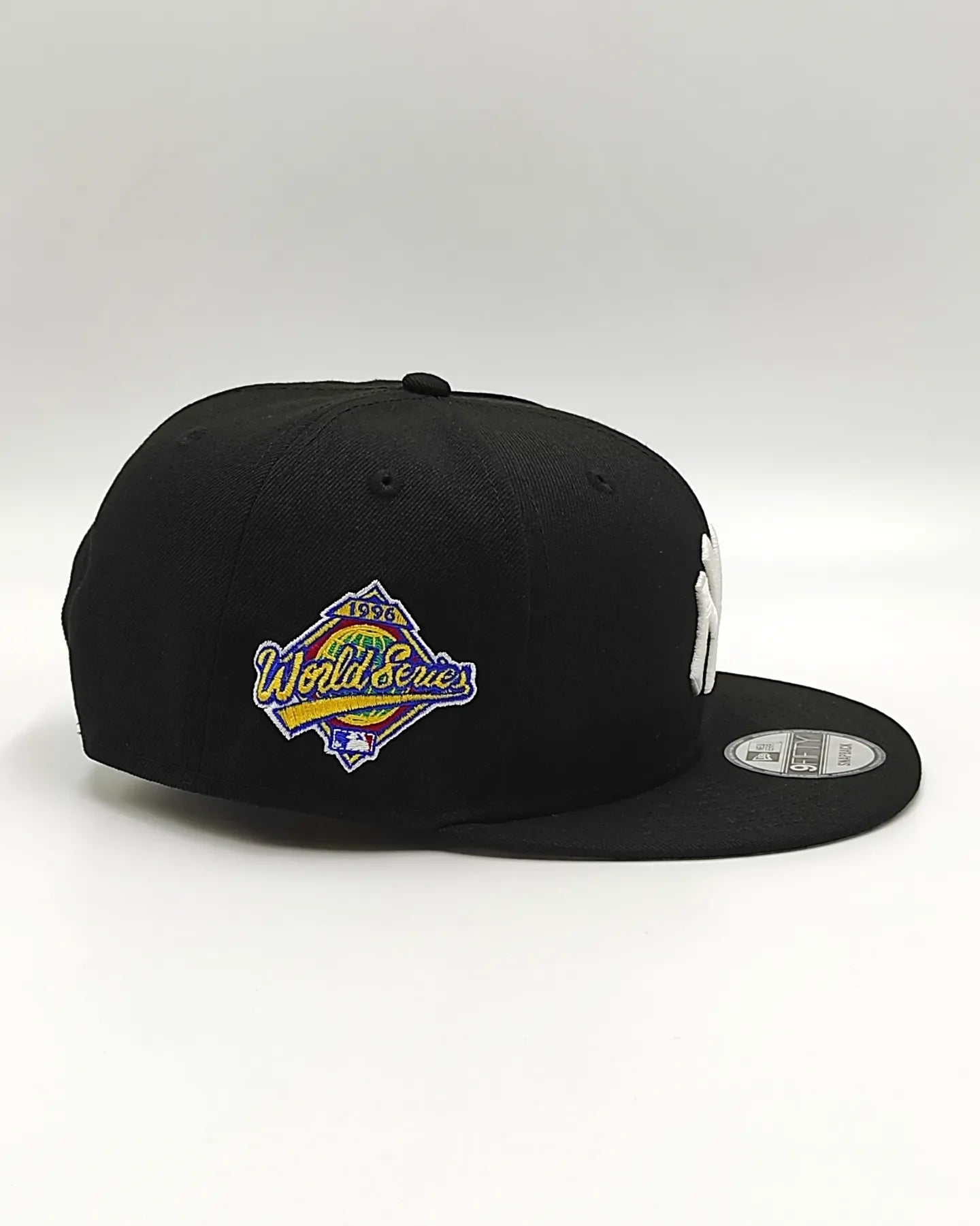 Gorra snapback negra 9fifty New Era New York Yankees Paisley