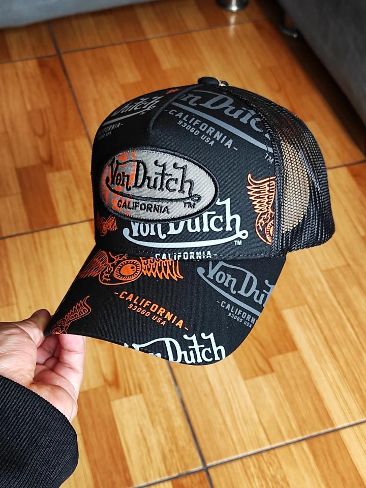 Gorra Von Dutch trucker multilogo edición negra