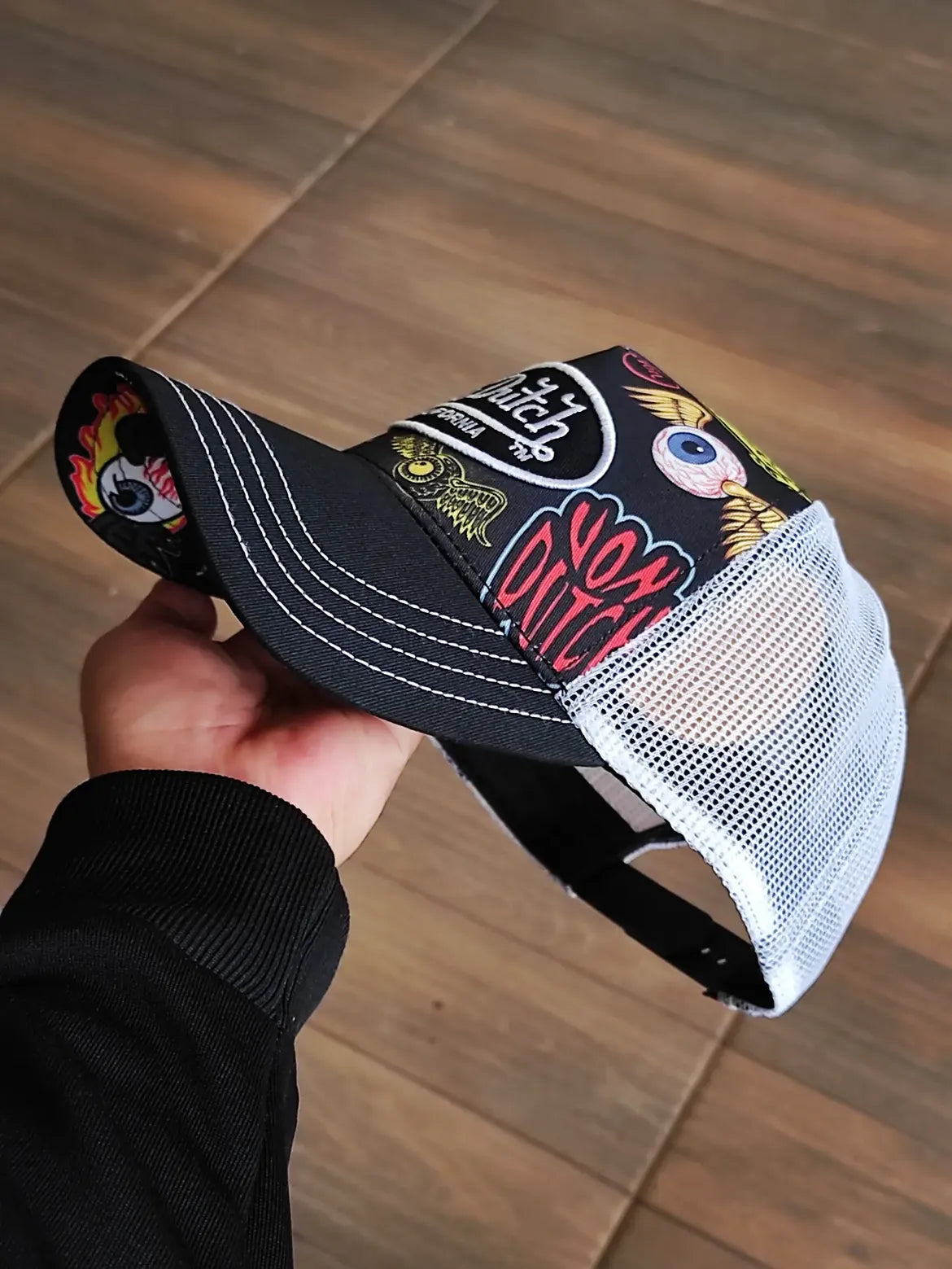 Von dutch trucker cap multilogo