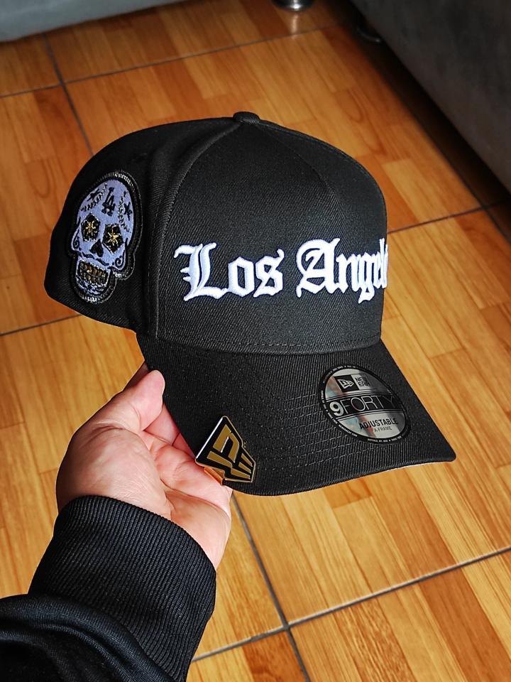 Gorra New Era Los Angeles Dodgers calavera ☠️ Edición negra 9Forty A Frame Snapback