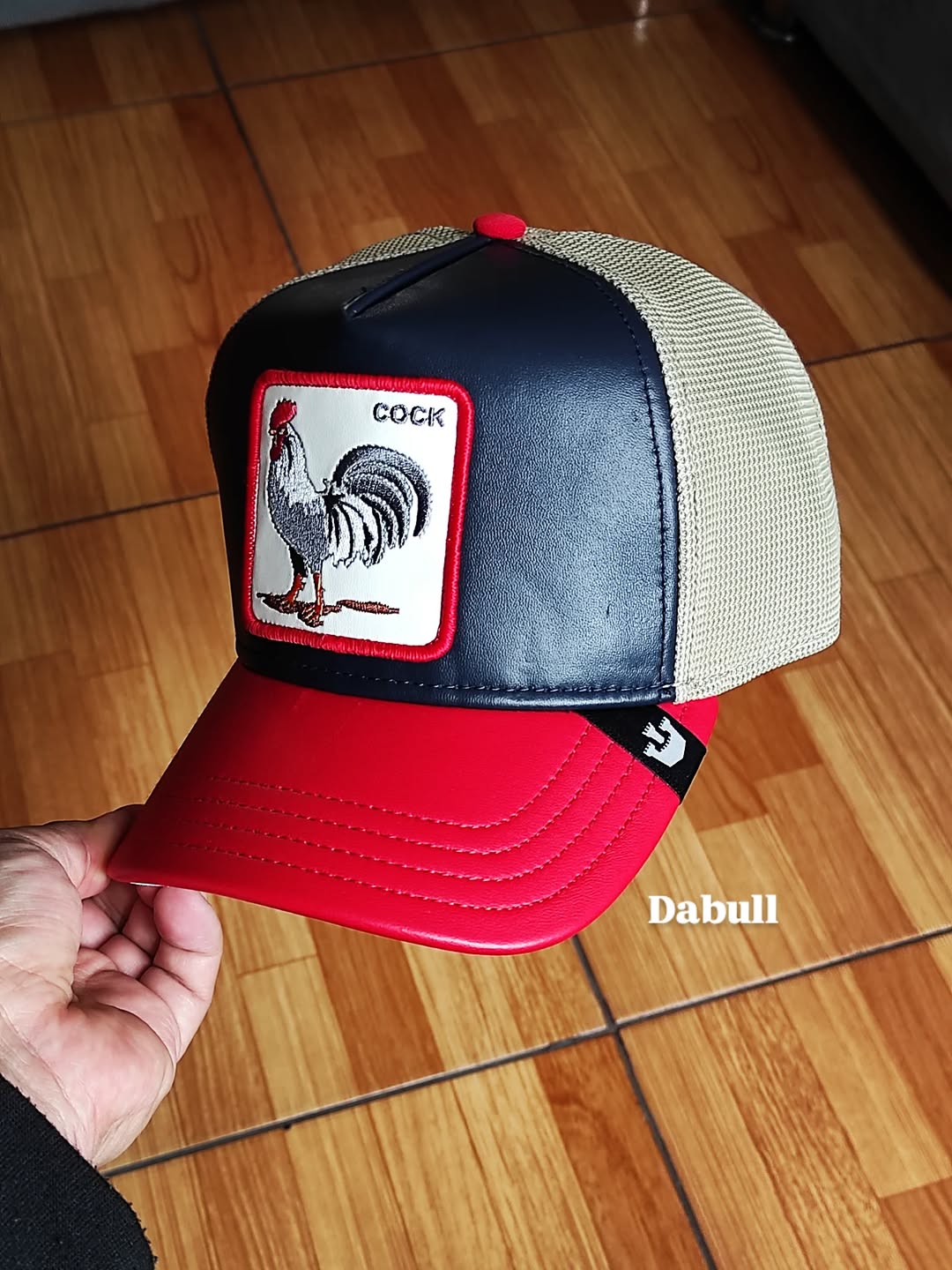 Gorra trucker The Farm de Goorin Bros, Shleather Cock, gallo, azul marino y rojo