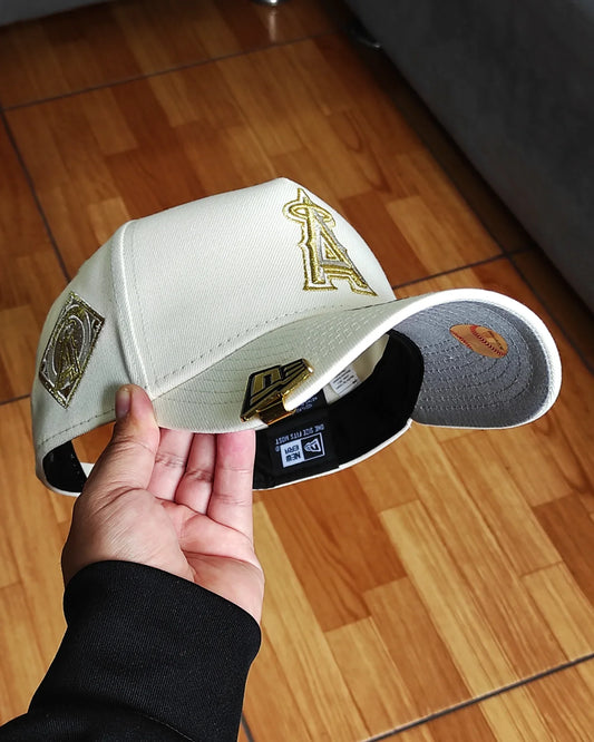 Gorra Snapback New Era Anaheim Angels Chrome Metallic Prime Edition 9Forty A Frame