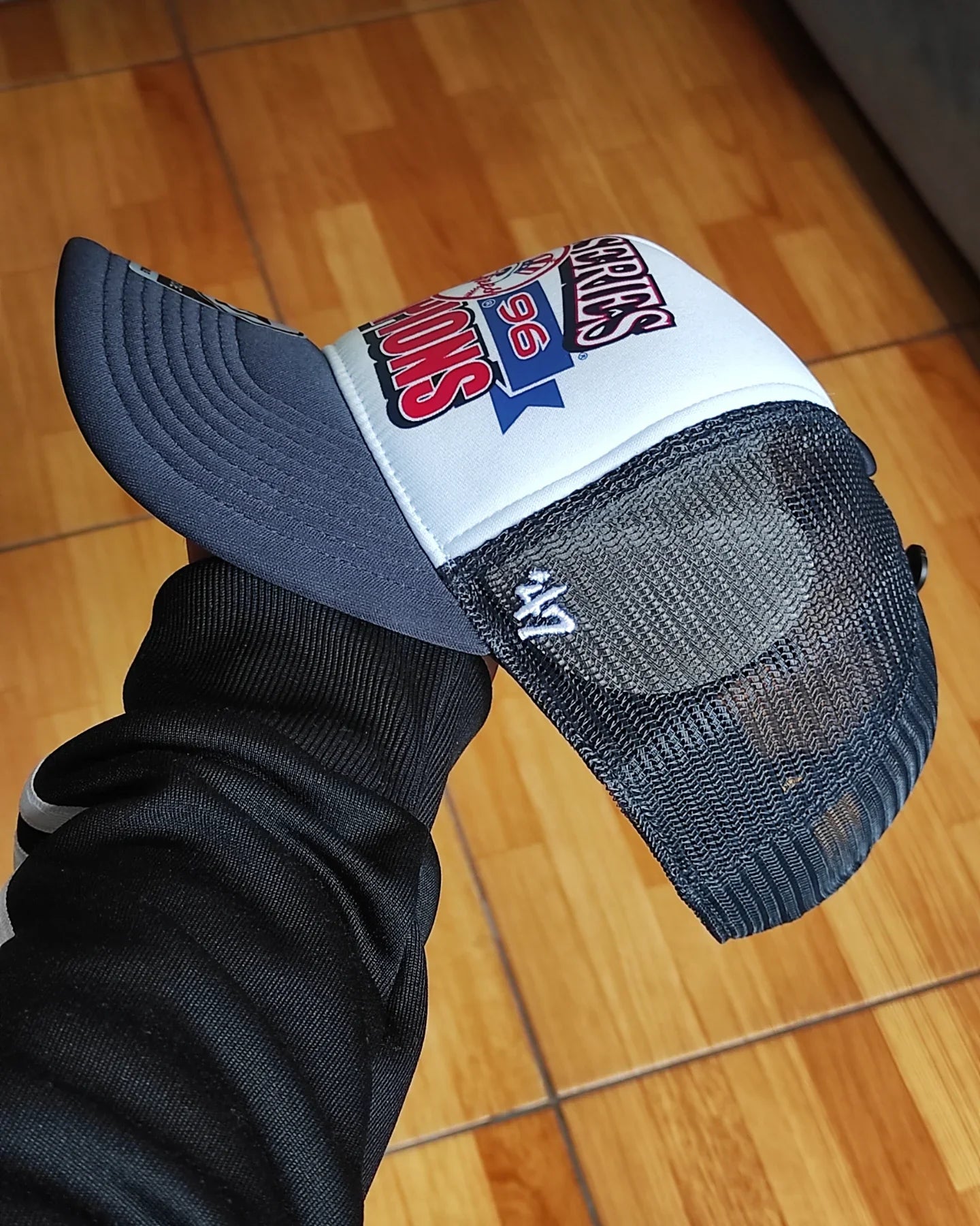 Gorra trucker 47 Brand New York Yankees World Series azul marino con espuma y cierre a presión