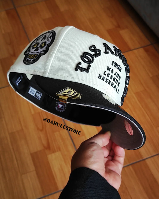 Gorra ajustada 59fifty New Era Los Angeles Dodgers CALAVERA 💀 Chrome Black edition